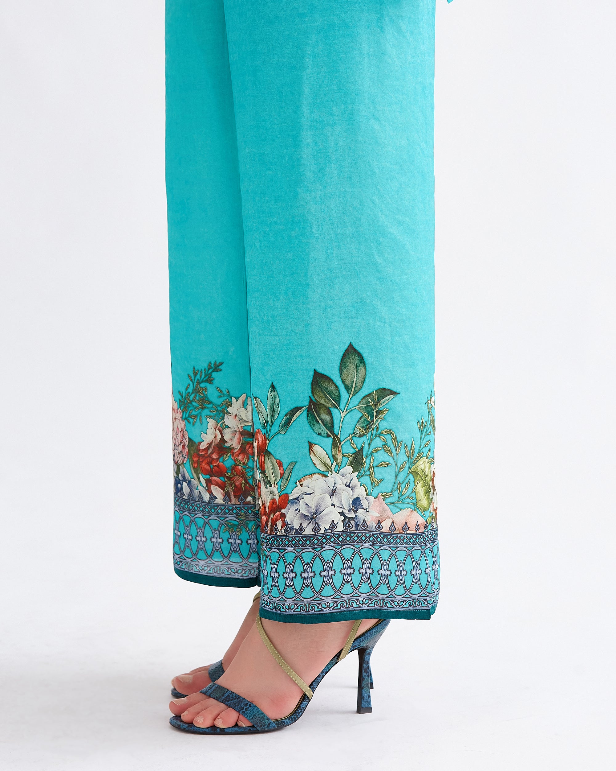 A Notting Hill Summer : Ramona - Jade