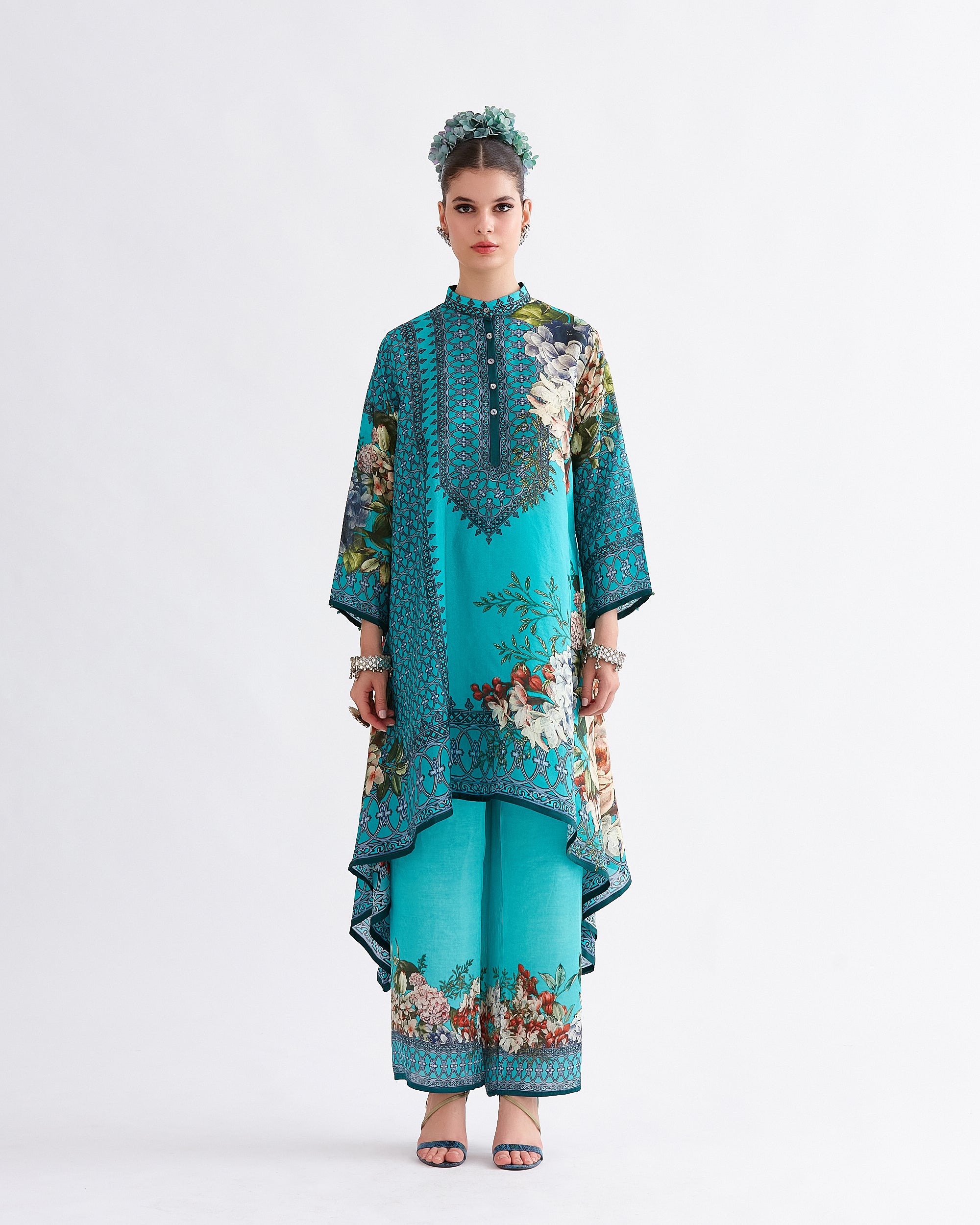 A Notting Hill Summer : Navya - Jade