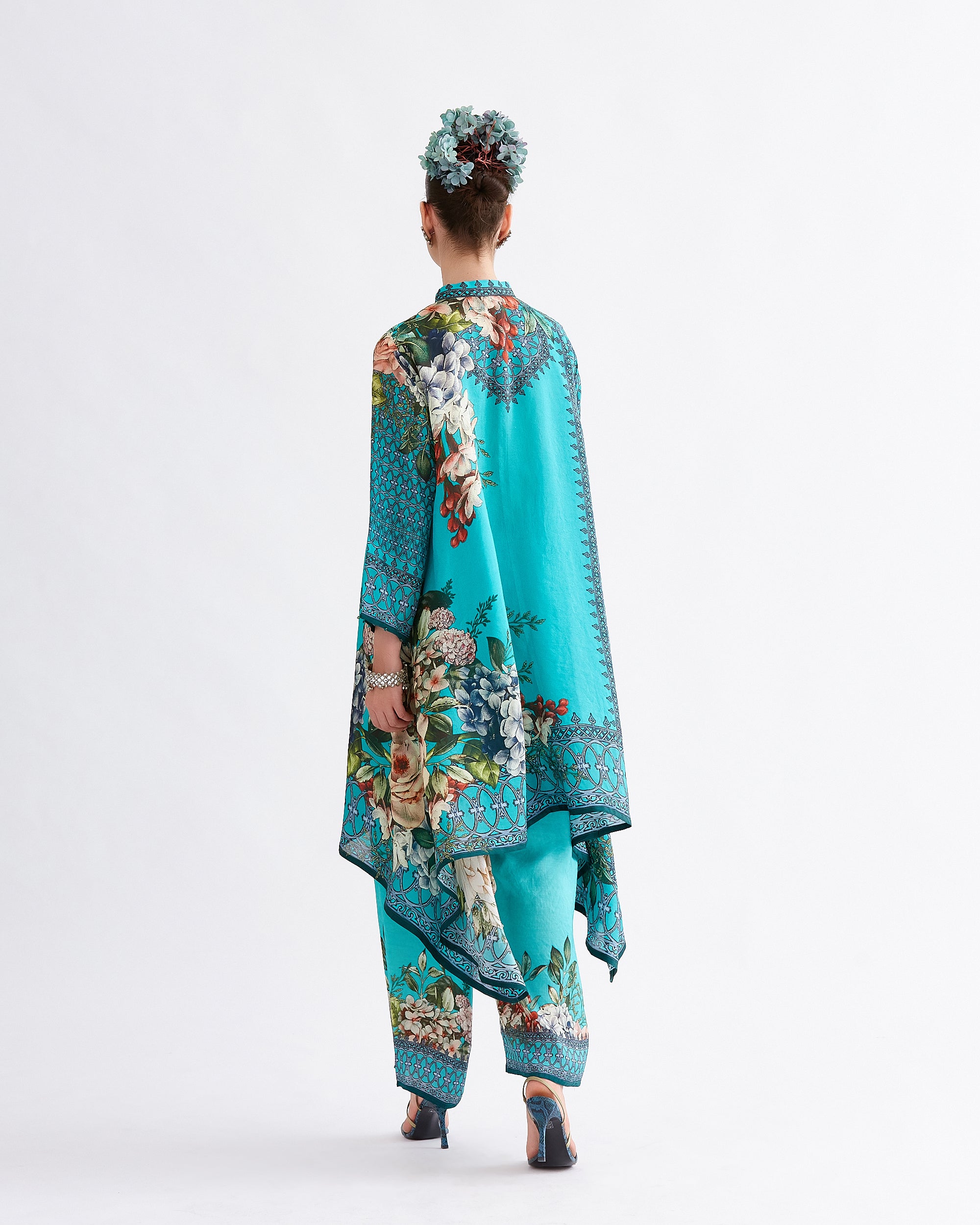A Notting Hill Summer : Navya - Jade