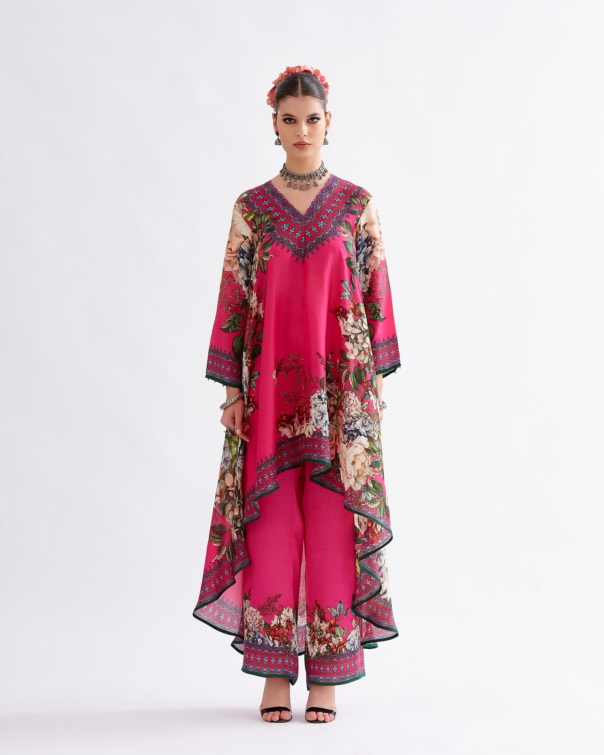 A Notting Hill Summer : Aarvi - Fuchsia