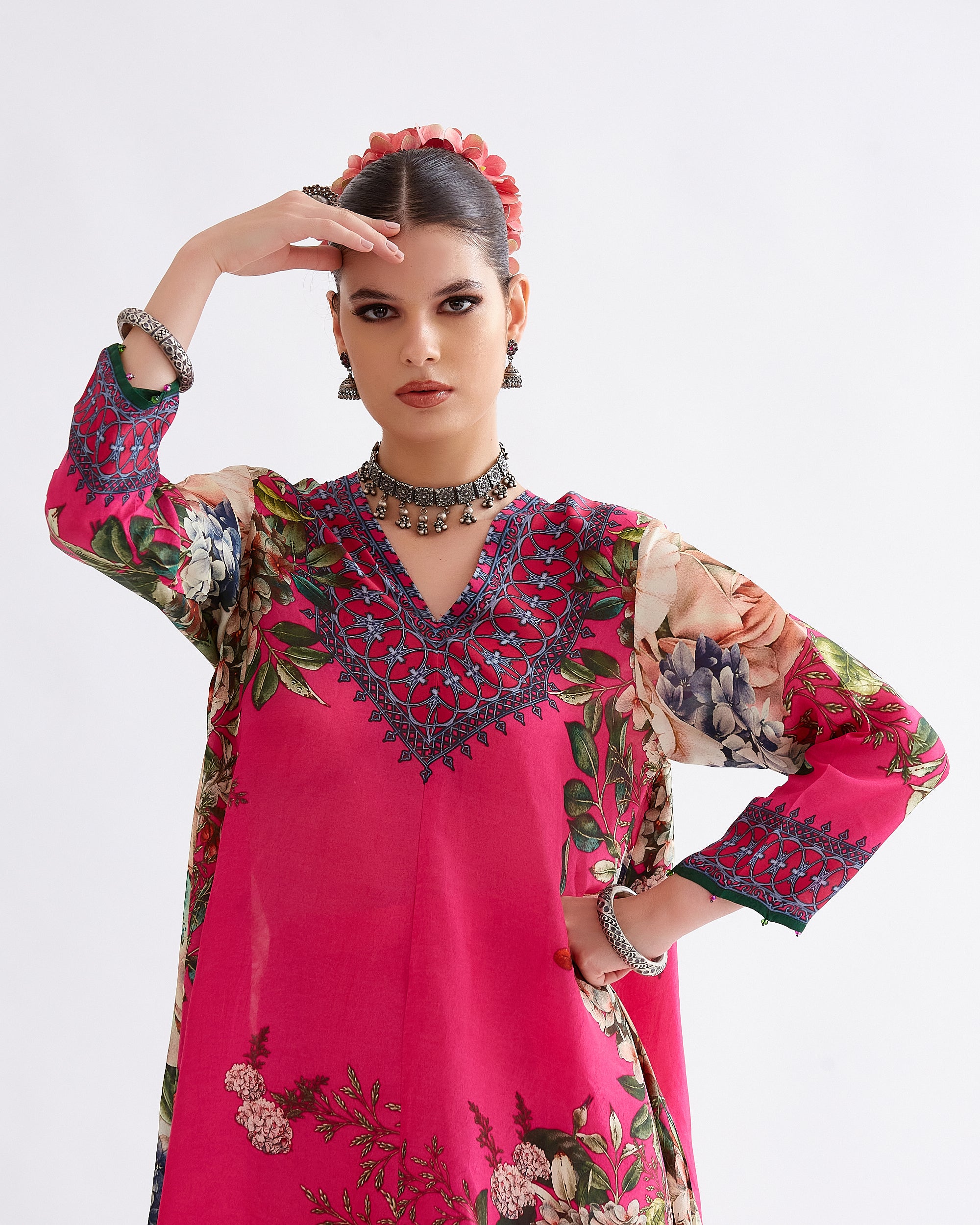 A Notting Hill Summer : Aarvi - Fuchsia