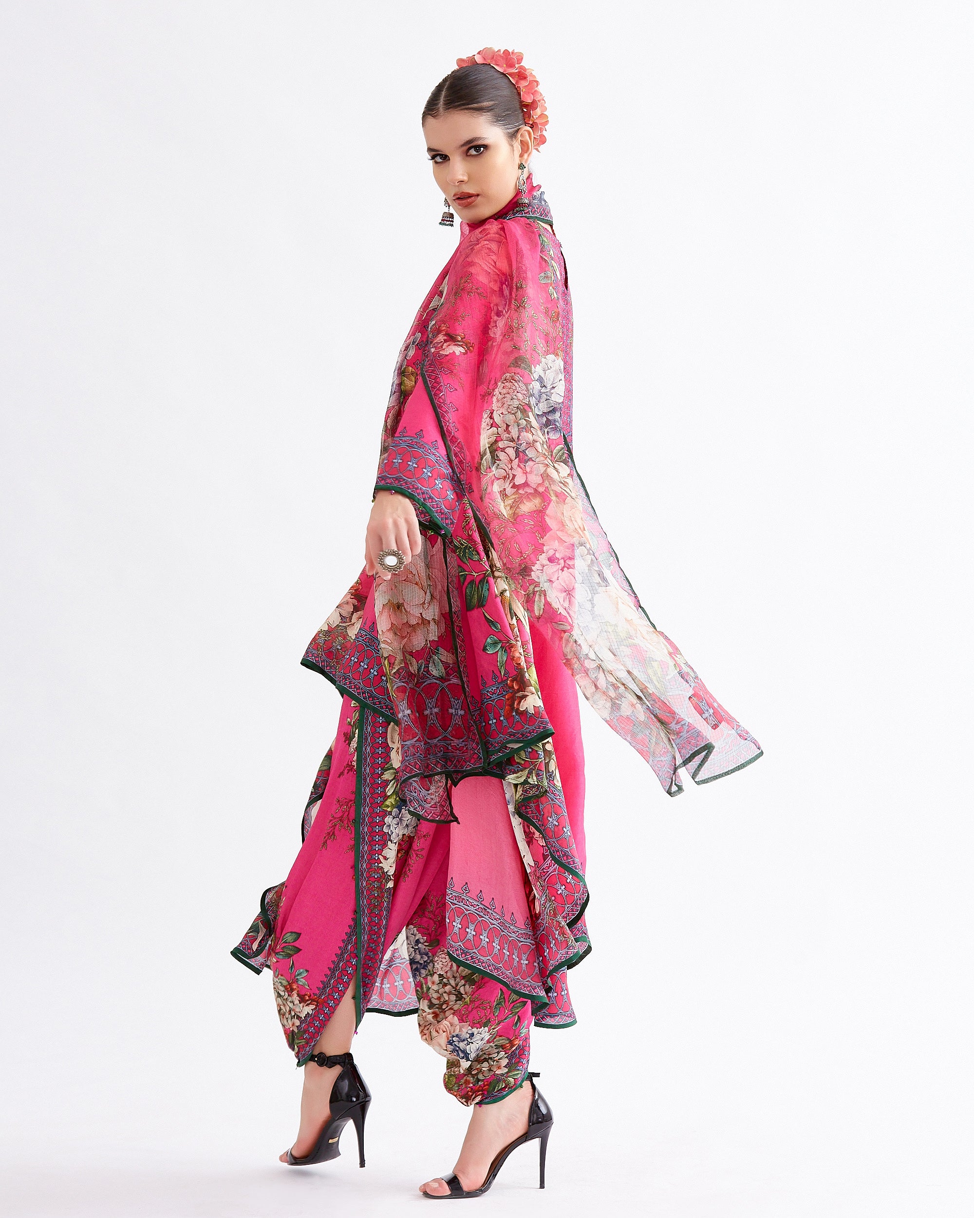 A Notting Hill Summer : Aafreen - Fuchsia