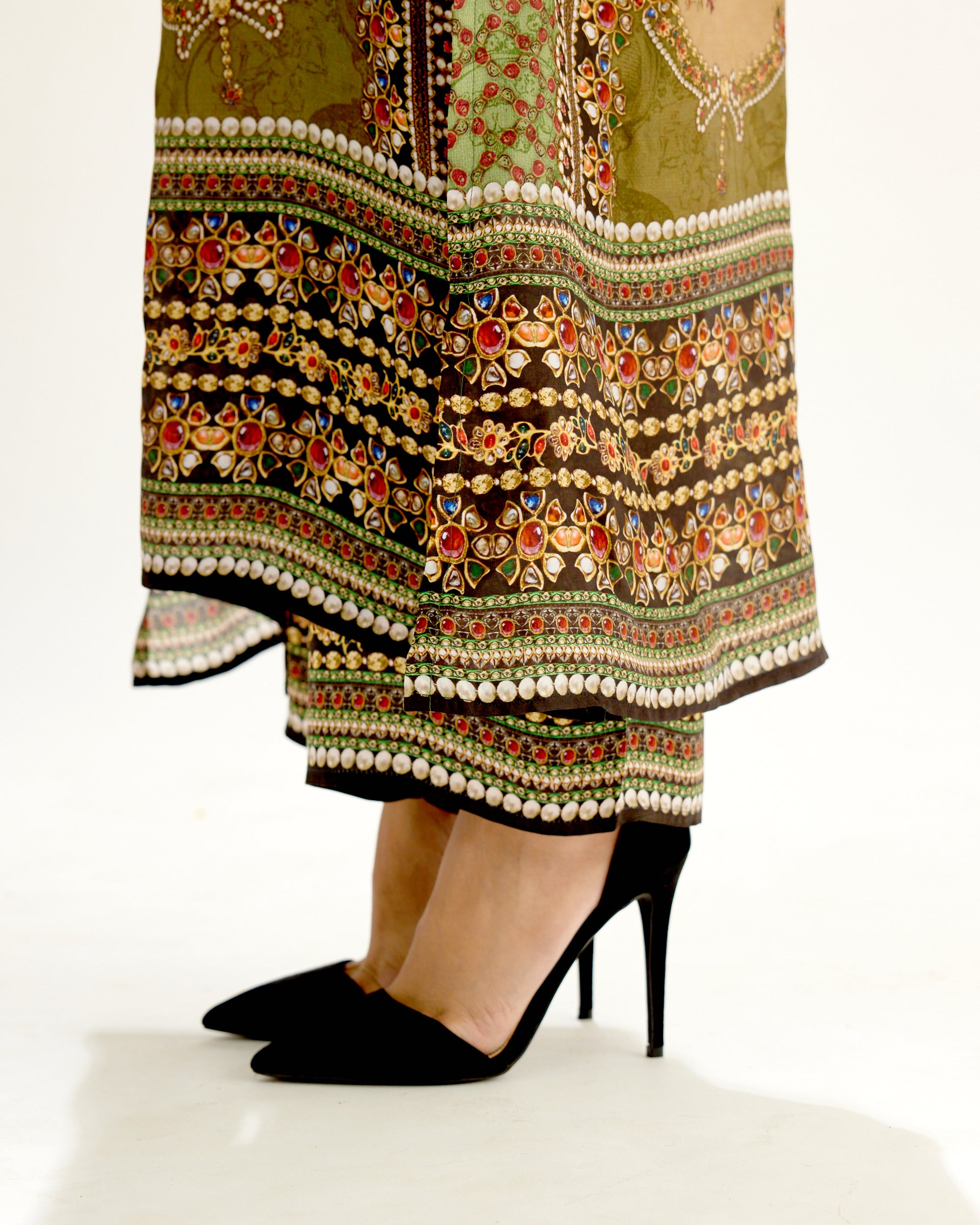 Pakeezah : Banera - Olive