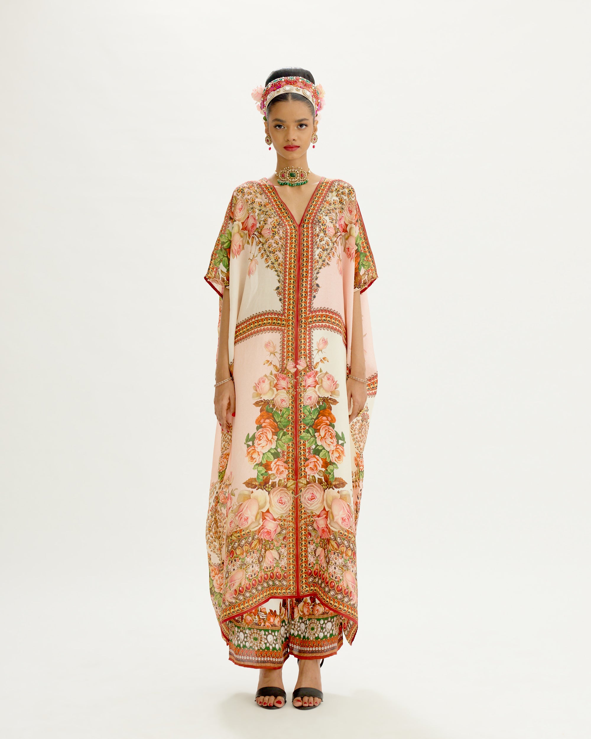 Pakeezah : Majida - White/Blush