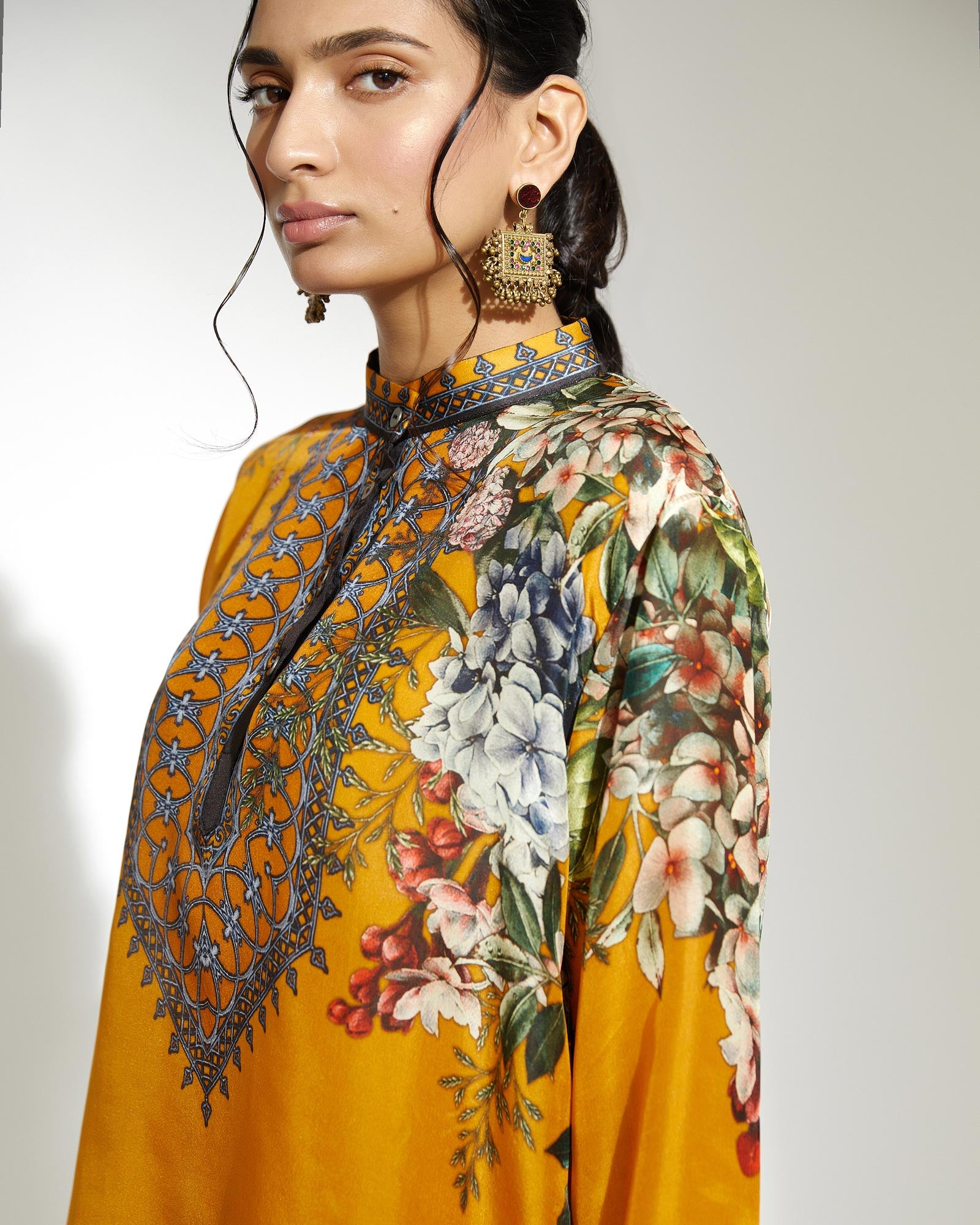 A Notting Hill Summer : Reza - Mustard