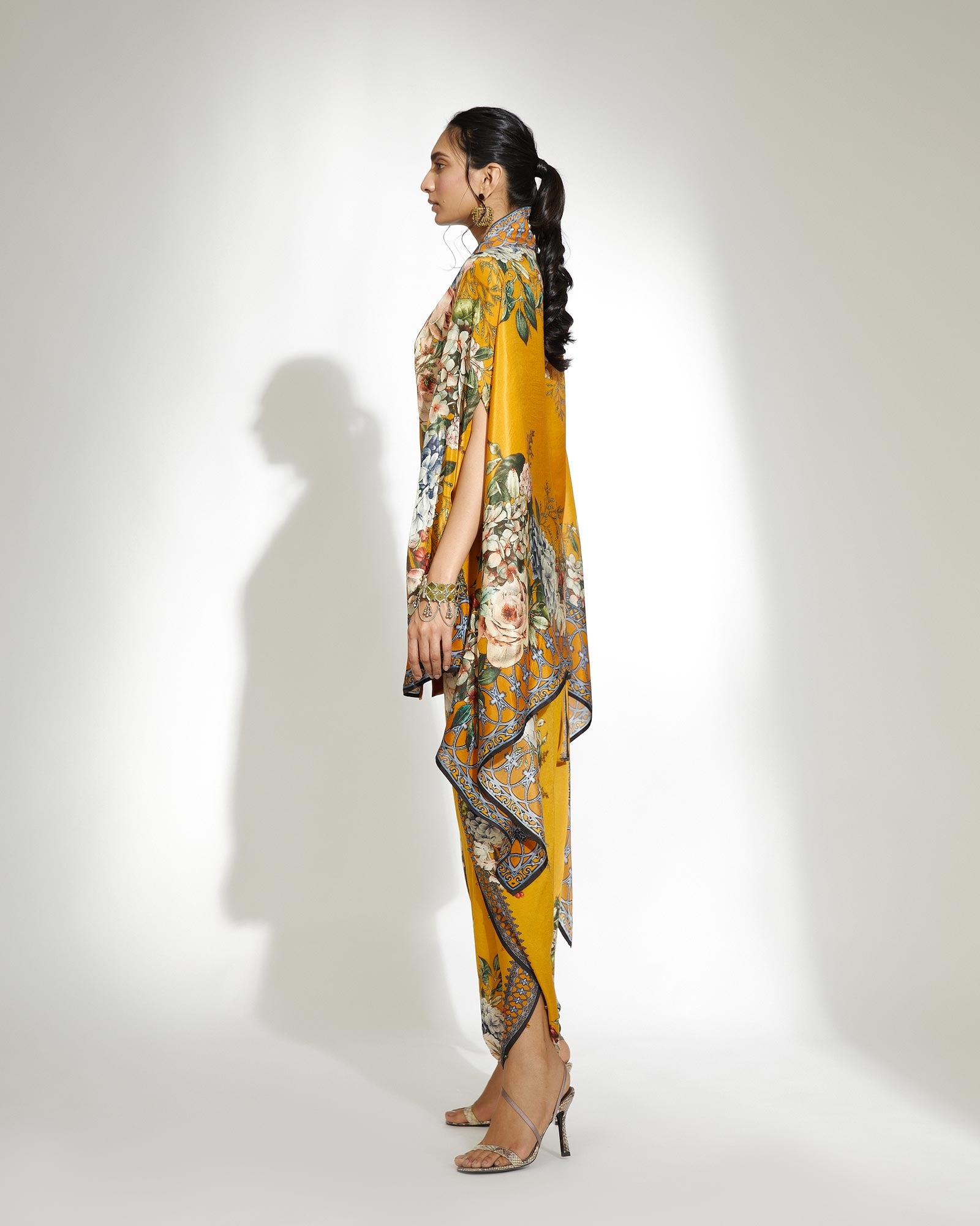 A Notting Hill Summer : Chloe - Mustard