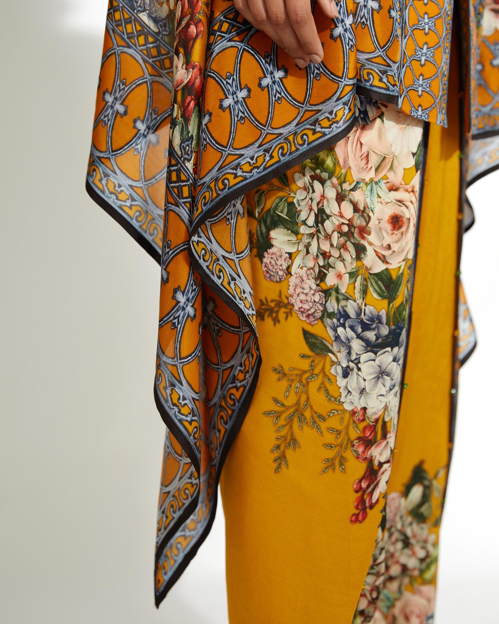 A Notting Hill Summer : Chloe - Mustard