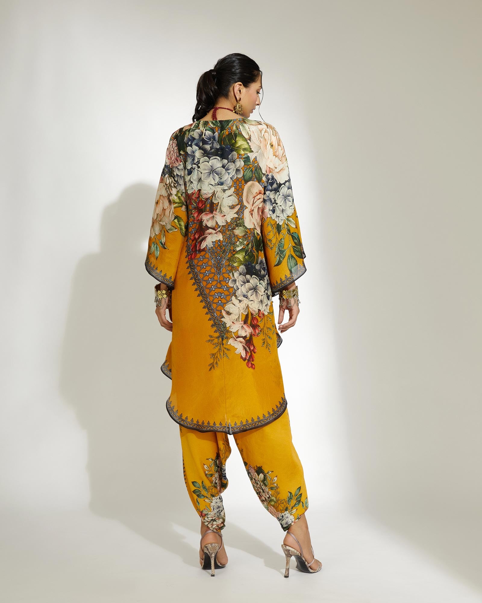 A Notting Hill Summer : Inayat - Mustard