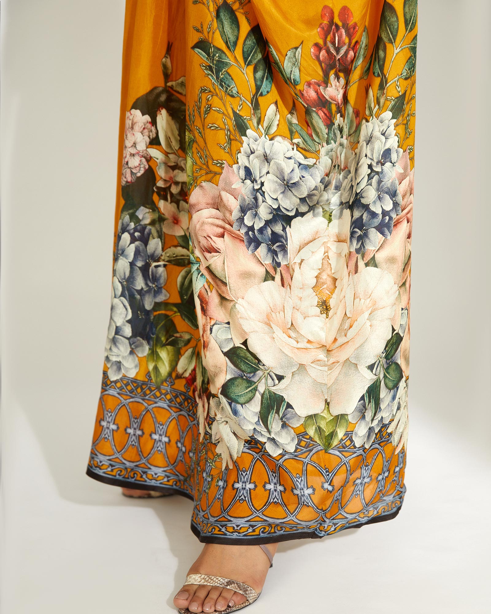 A Notting Hill Summer : Imama - Mustard