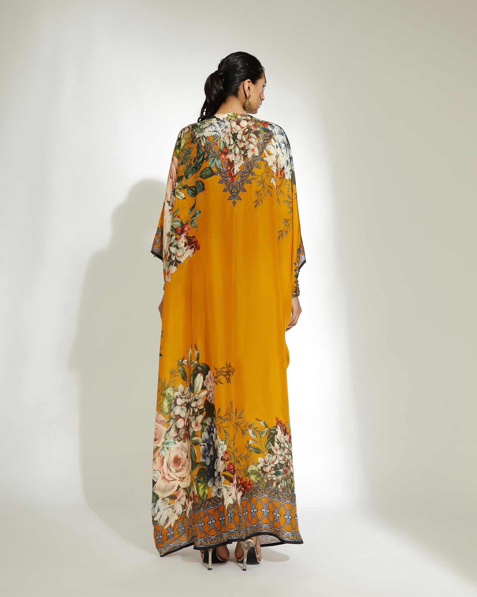 A Notting Hill Summer : Imama - Mustard