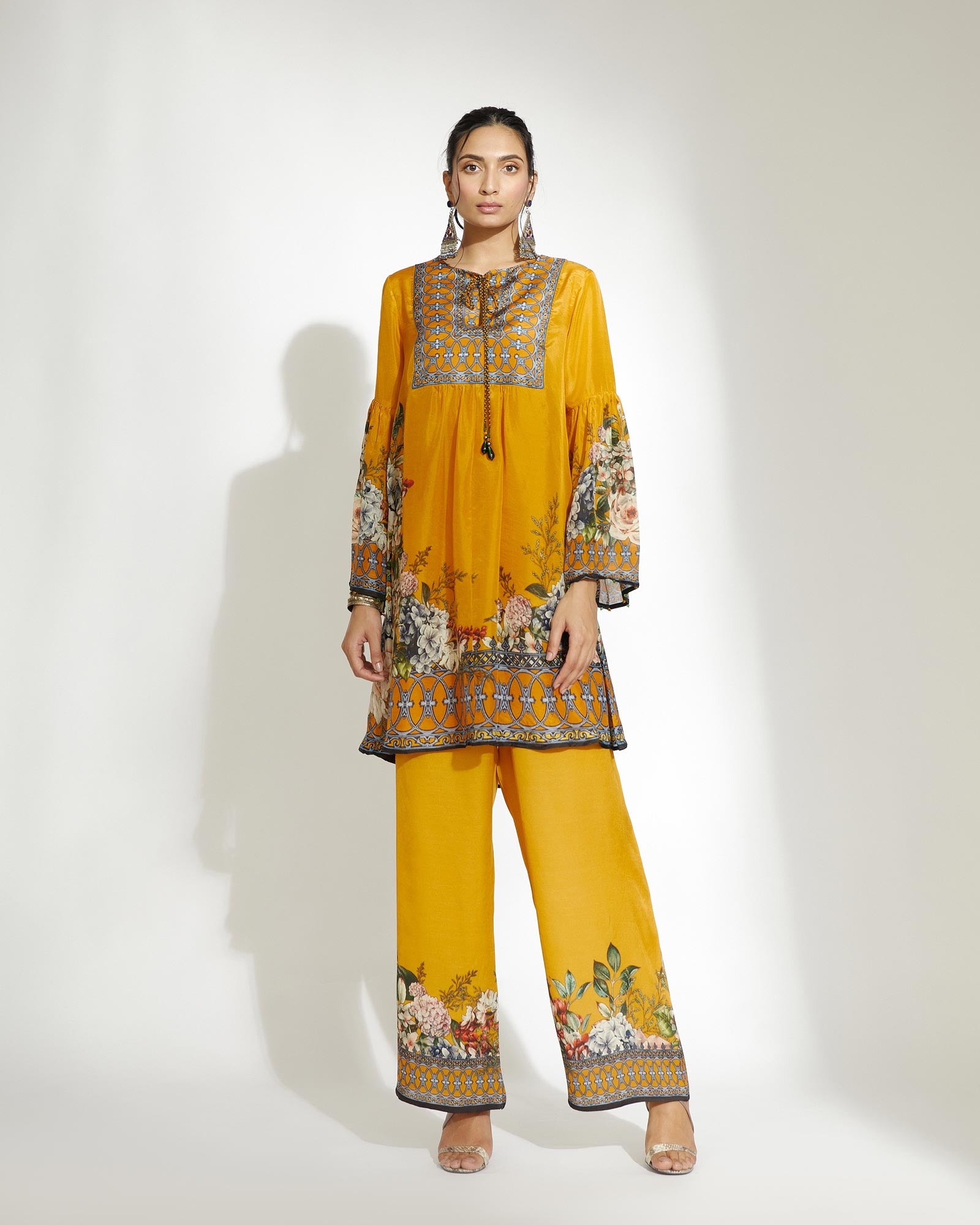 A Notting Hill Summer : Pankti - Mustard
