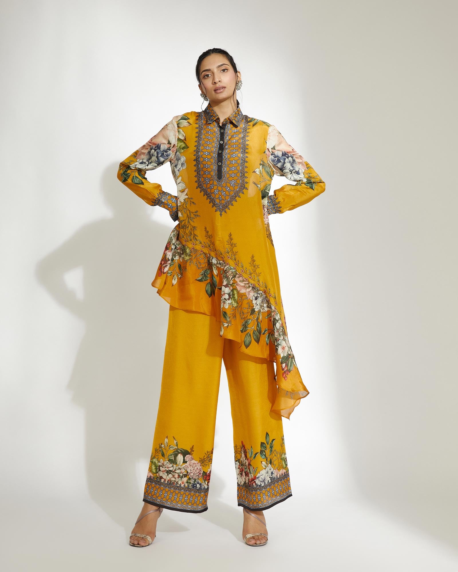 A Notting Hill Summer : Bijli - Mustard
