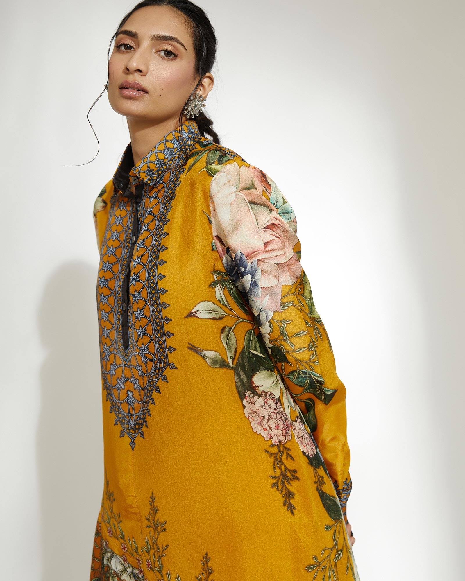 A Notting Hill Summer : Bijli - Mustard