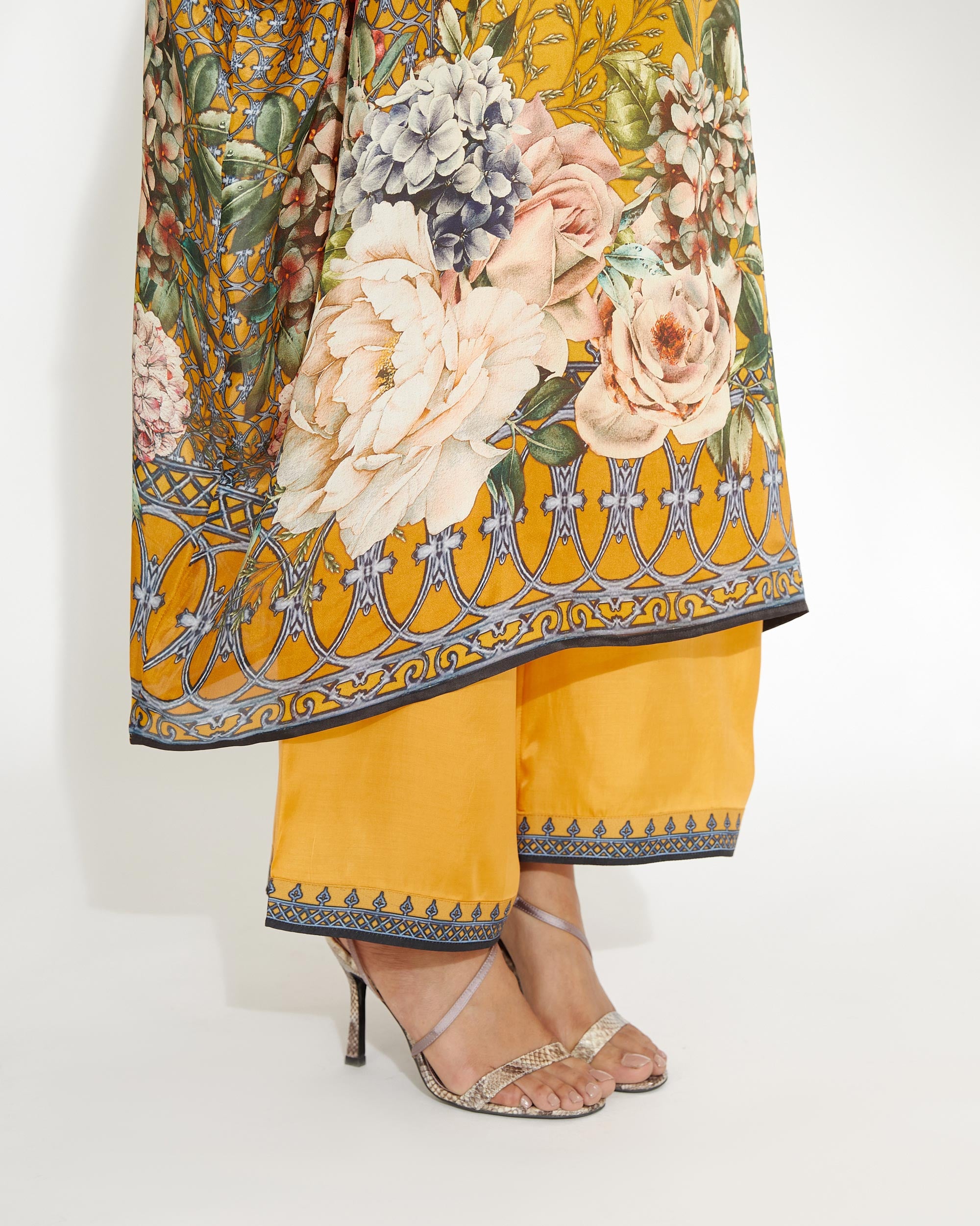 A Notting Hill Summer : Olivia - Mustard