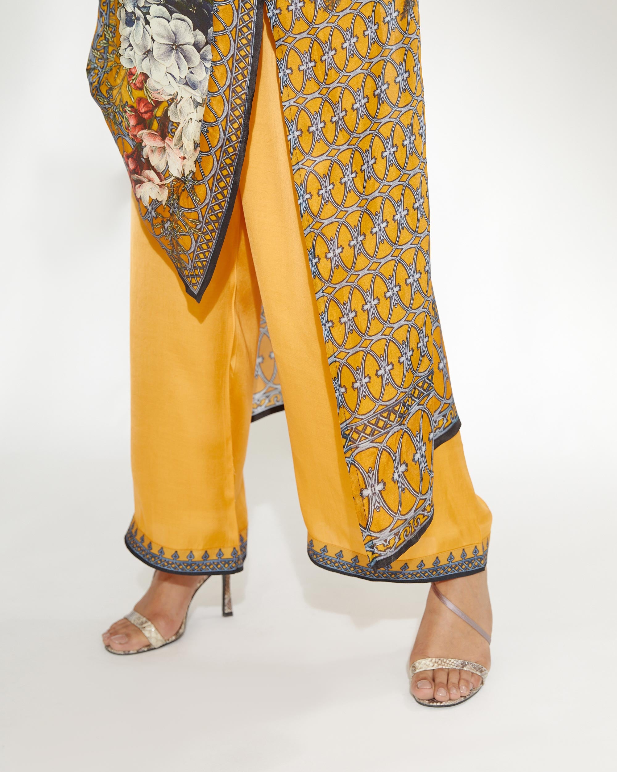 A Notting Hill Summer : Montijo - Mustard