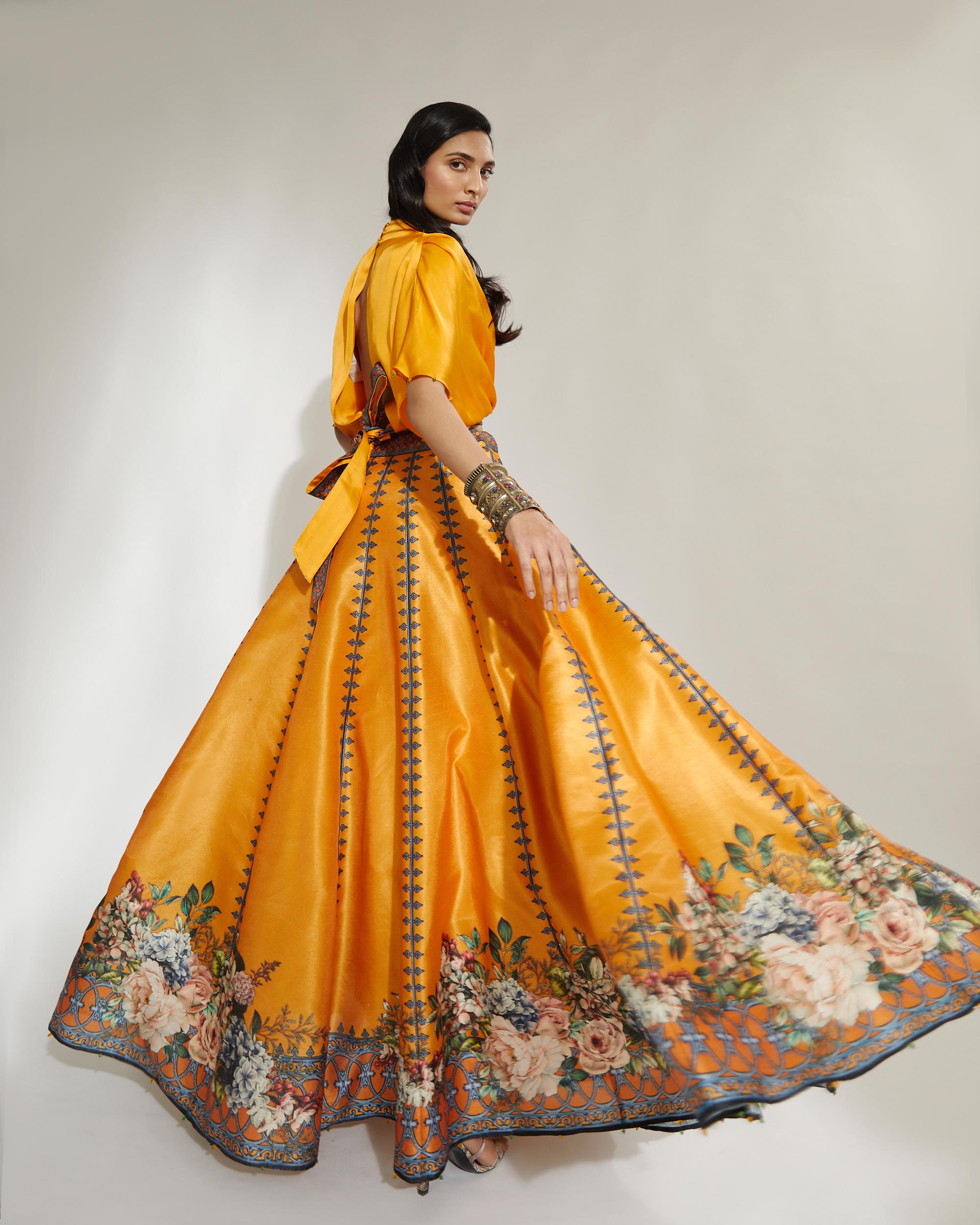 A Notting Hill Summer : Leela - Mustard
