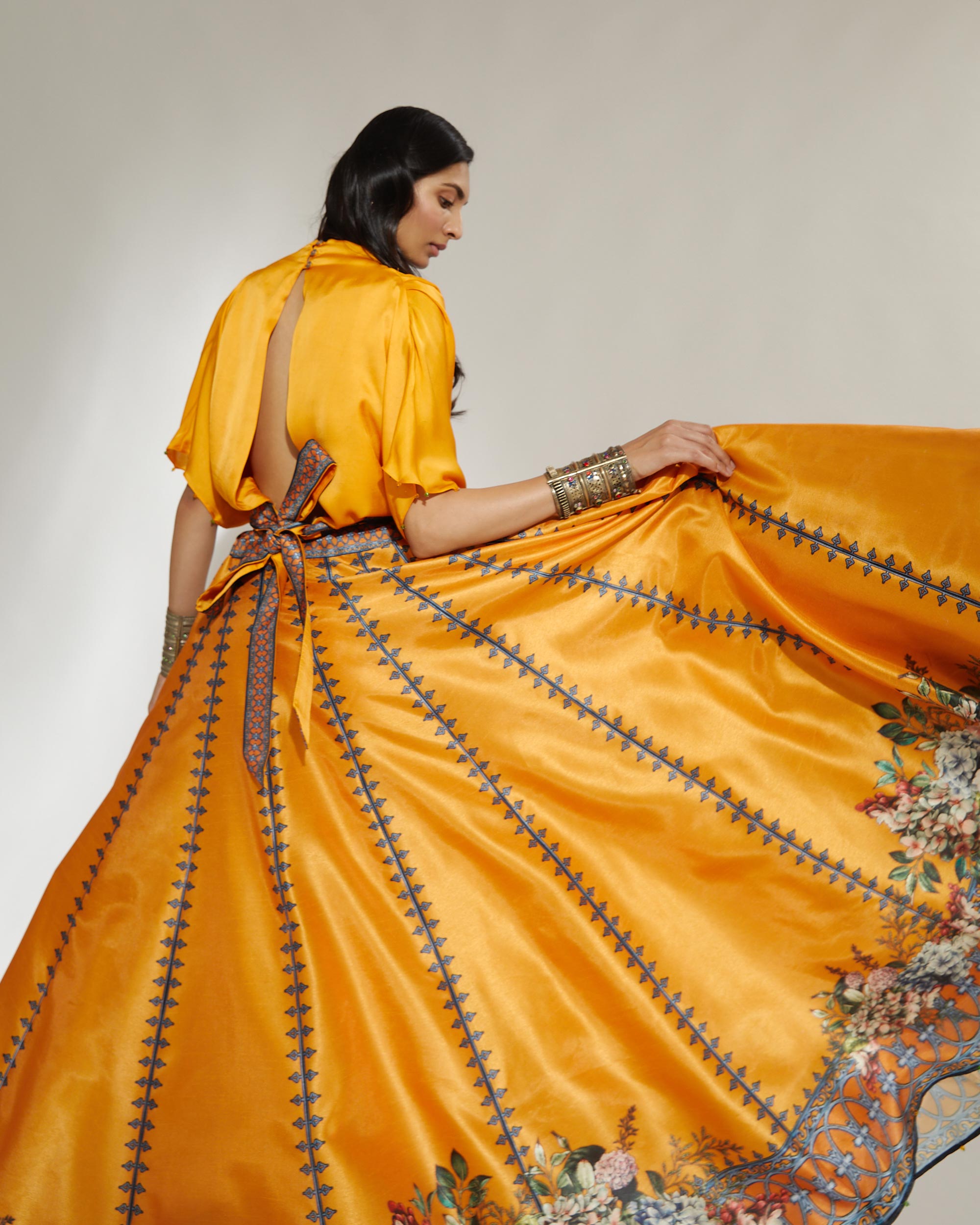 A Notting Hill Summer : Leela - Mustard