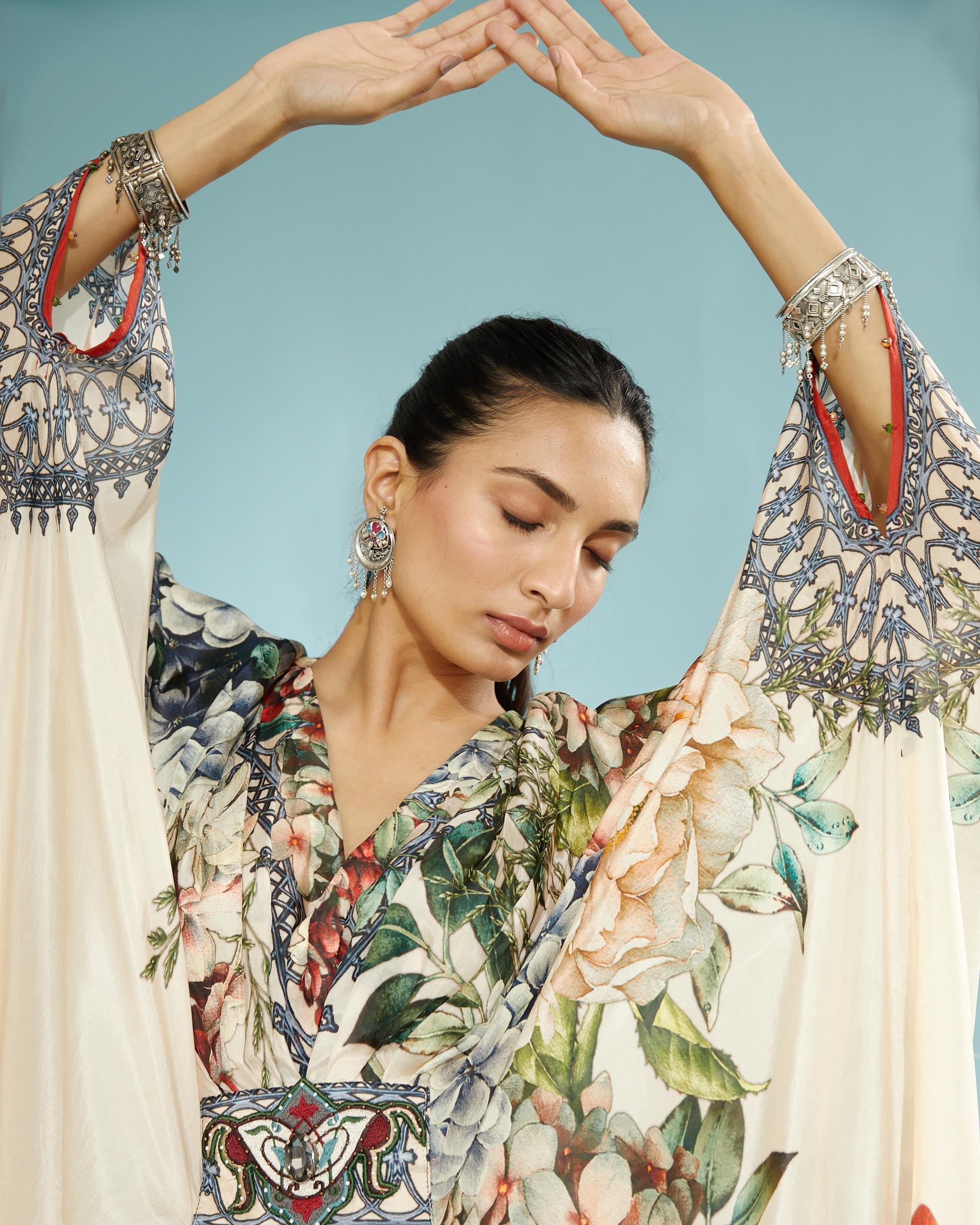 A Notting Hill Summer : Imama - Beige