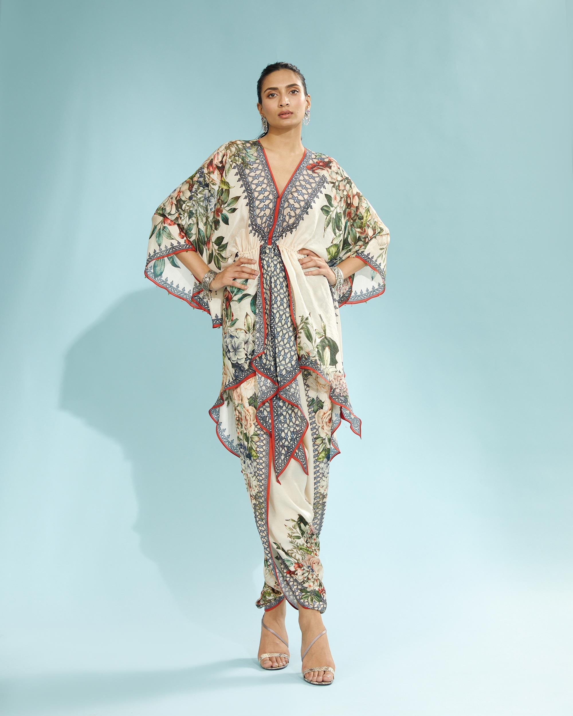 A Notting Hill Summer : Inayat - Beige