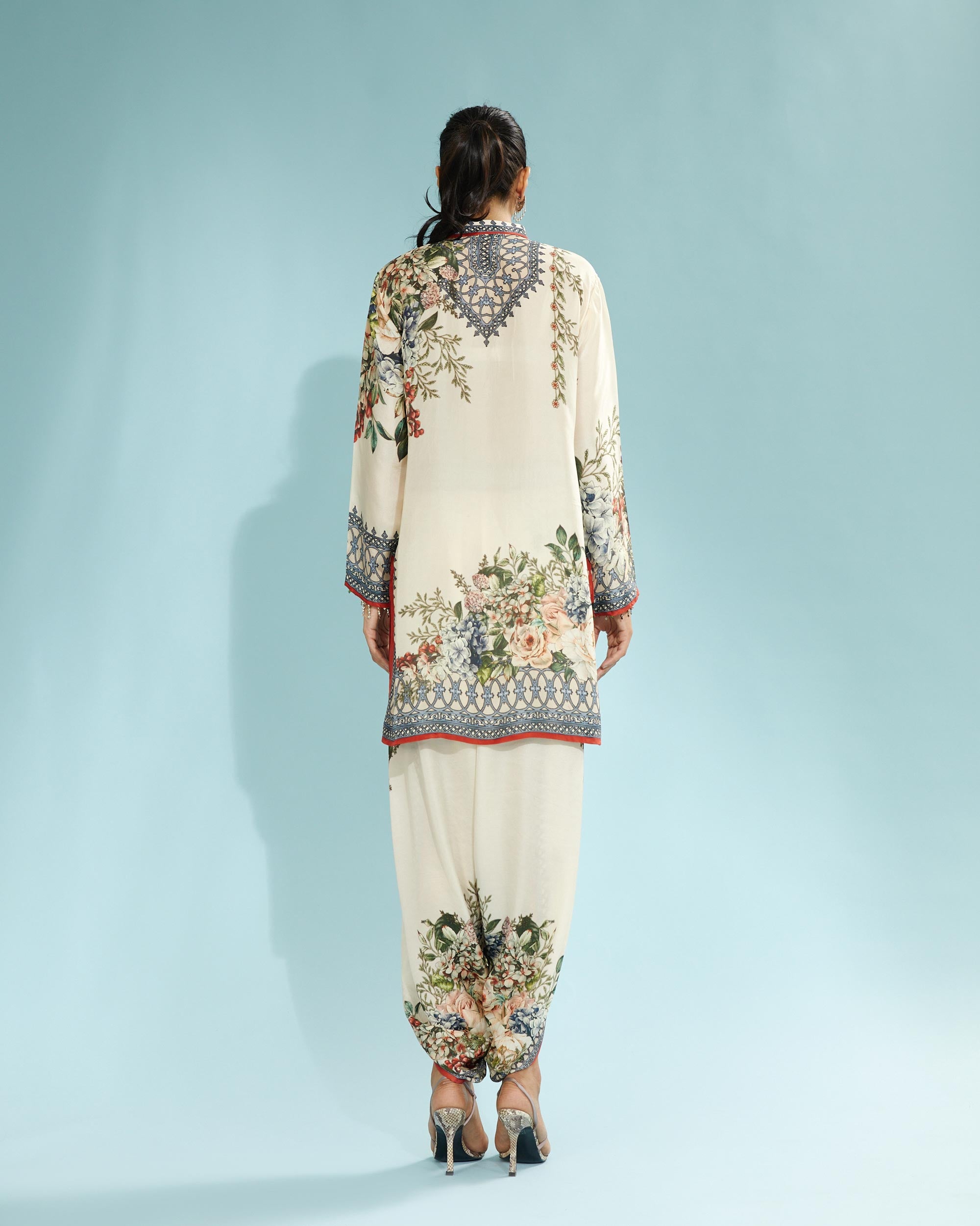 A Notting Hill Summer : Reza - Beige