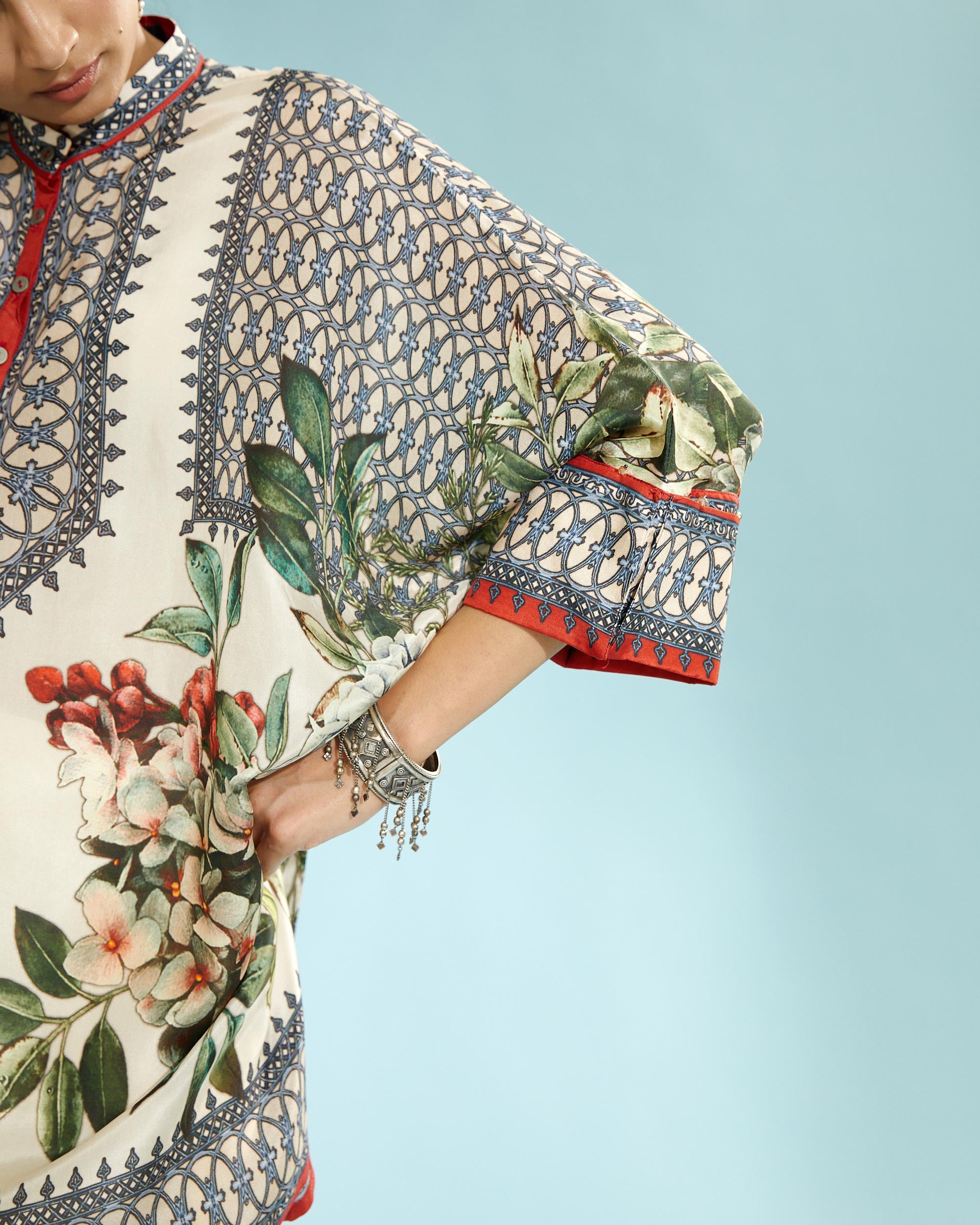 A Notting Hill Summer : Chanel - Beige