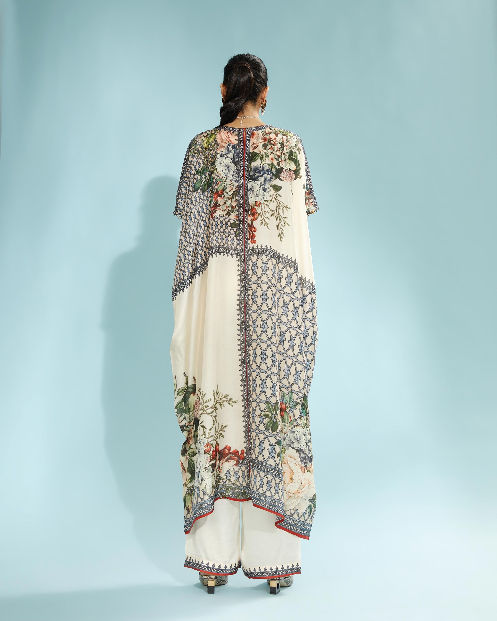 A Notting Hill Summer : Majida - Beige