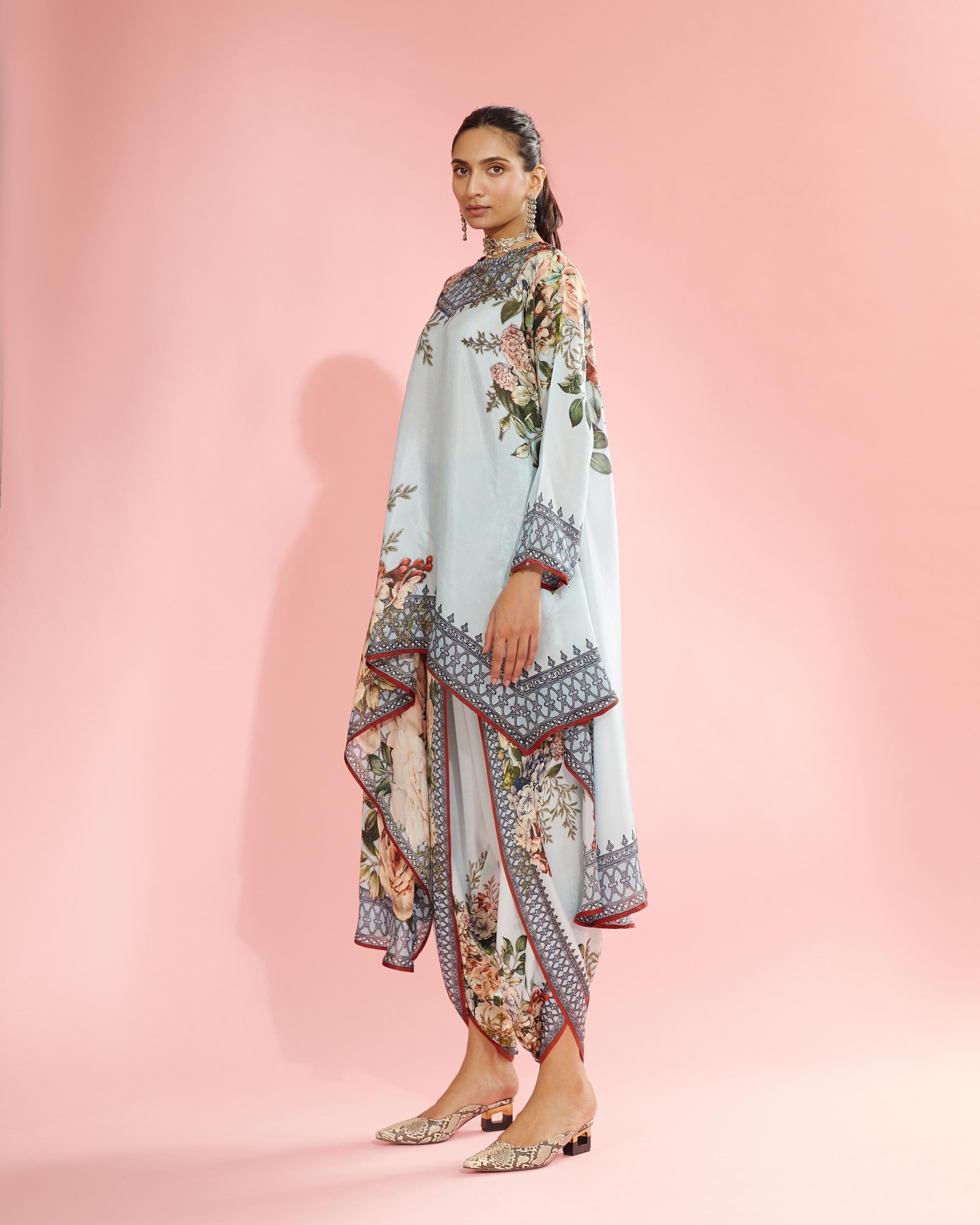 A Notting Hill Summer : Aafreen - Powder Blue