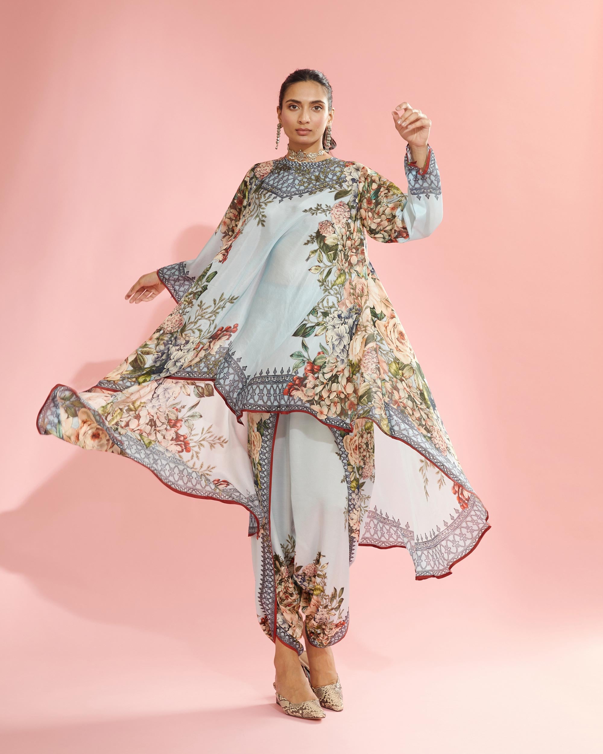 A Notting Hill Summer : Aafreen - Powder Blue