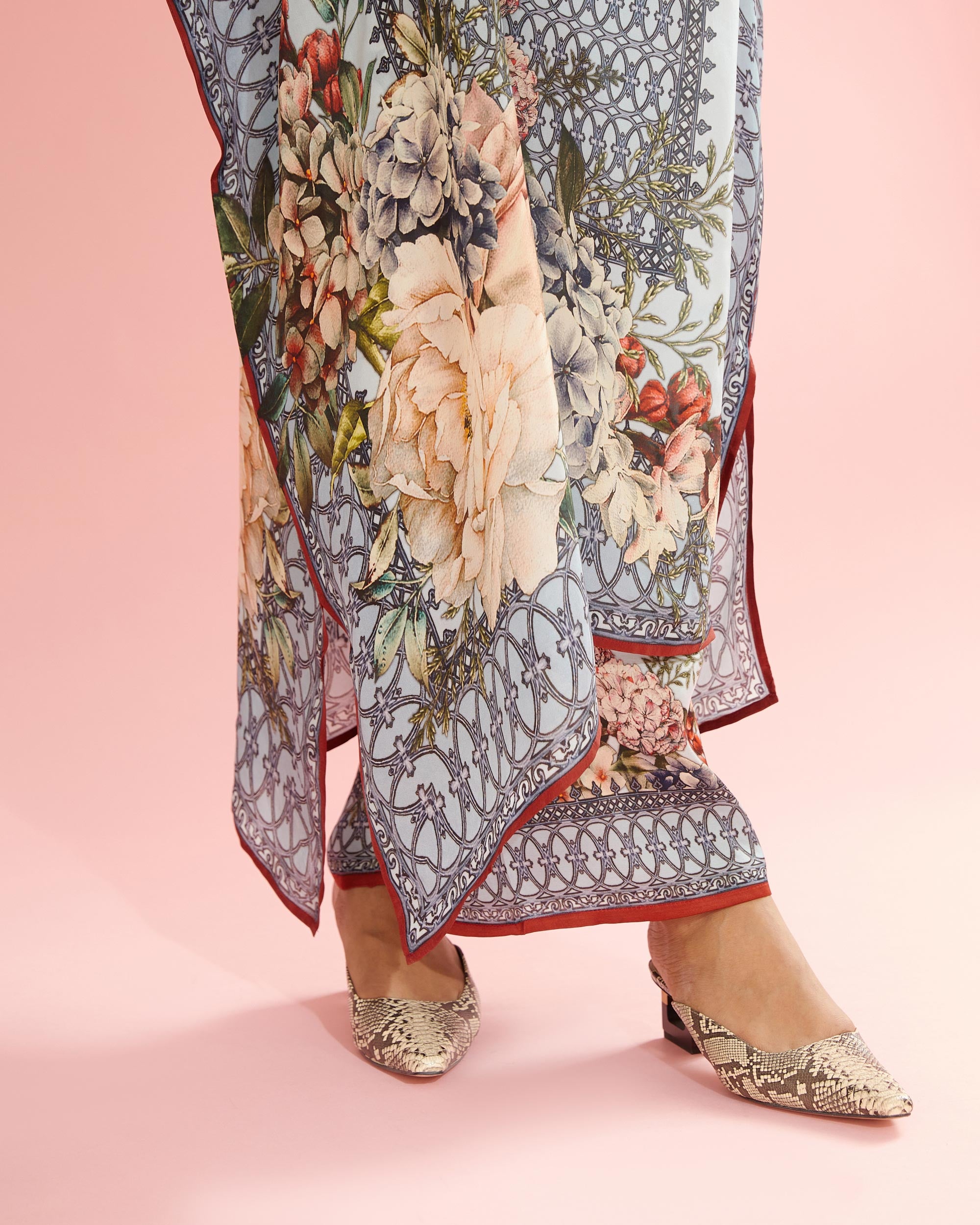 A Notting Hill Summer : Kaliza - Powder Blue