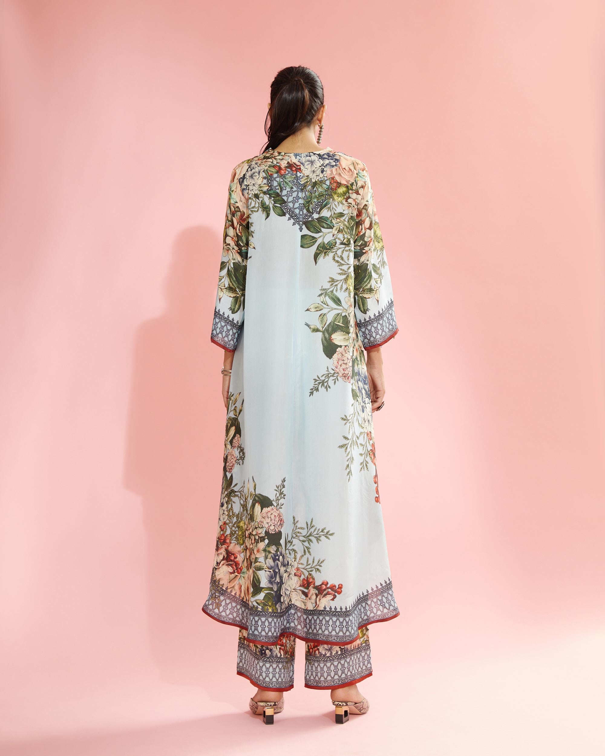 A Notting Hill Summer : Aarvi - Powder Blue