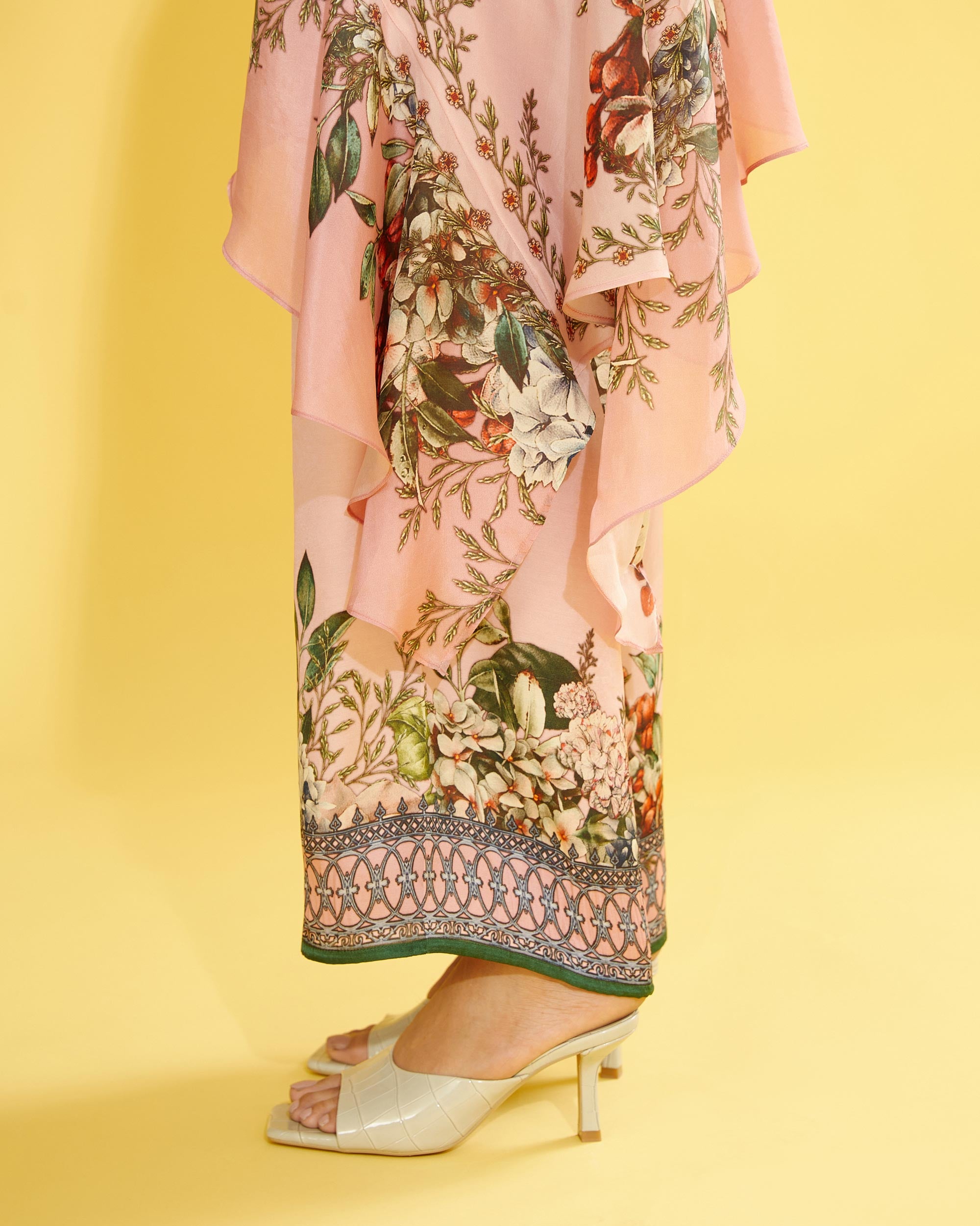 A Notting Hill Summer : Bijli - Blush