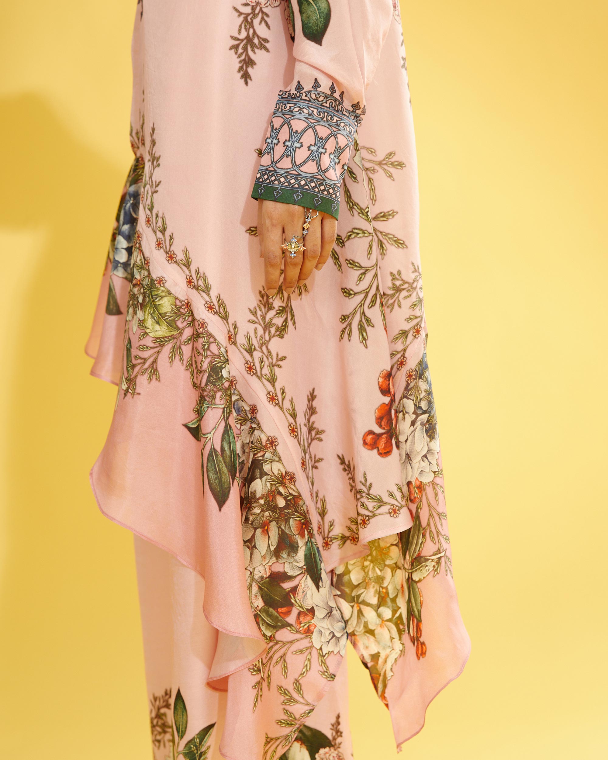A Notting Hill Summer : Bijli - Blush