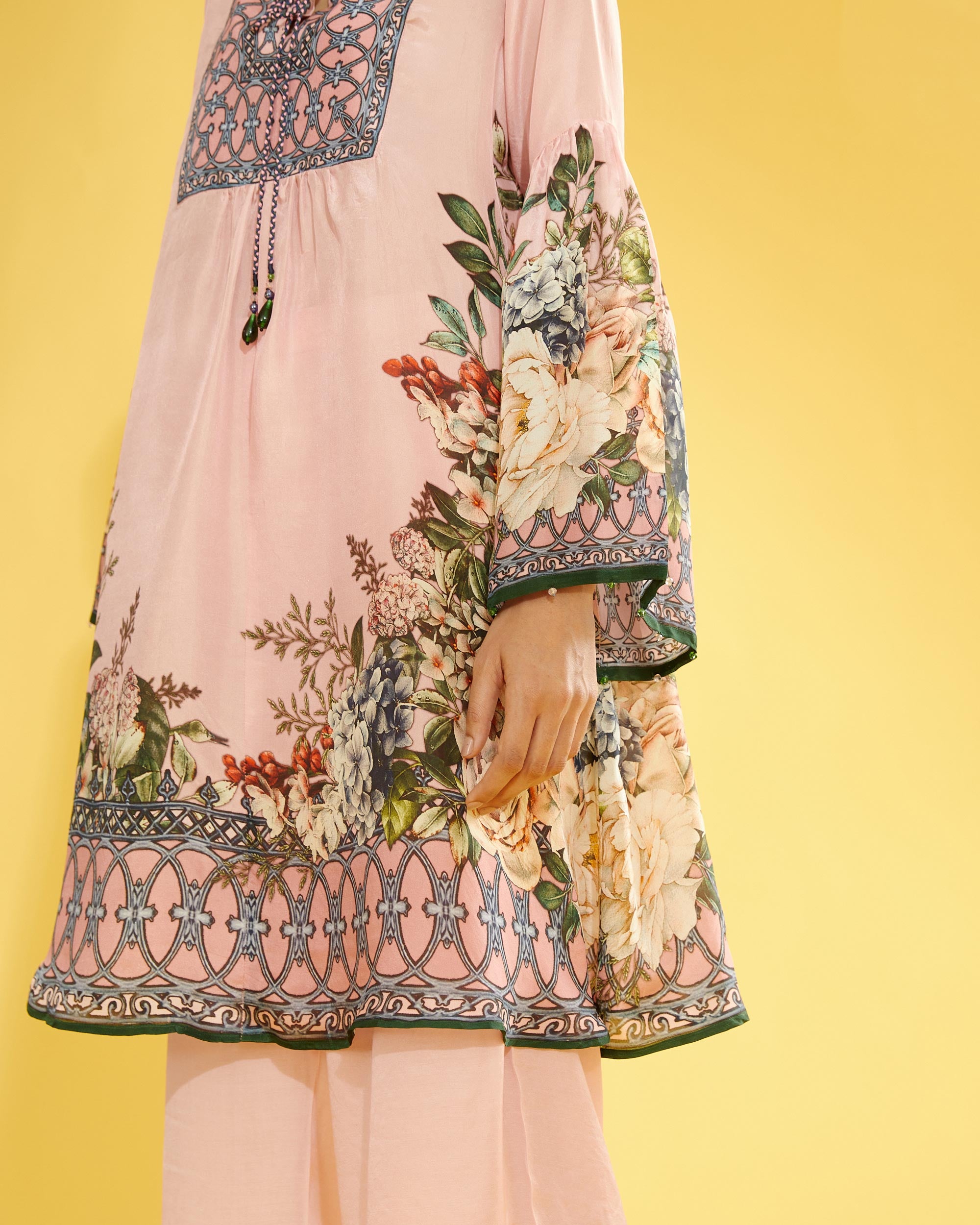 A Notting Hill Summer : Pankti - Blush