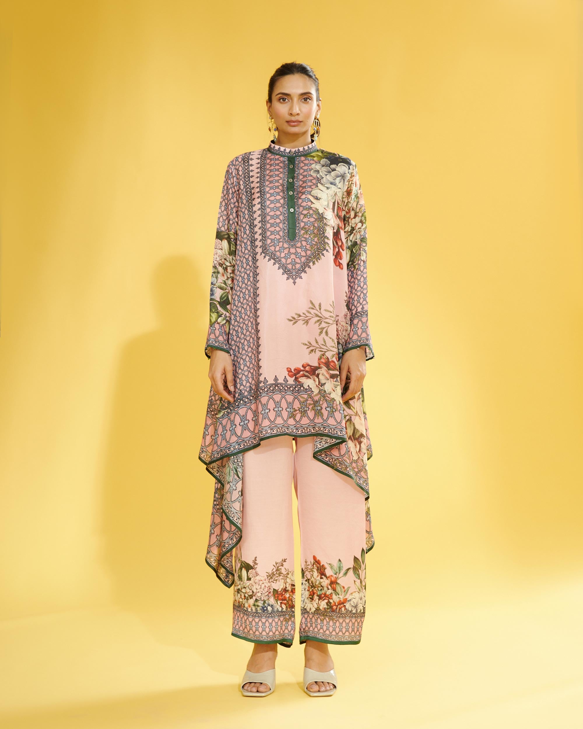 A Notting Hill Summer : Navya - Blush