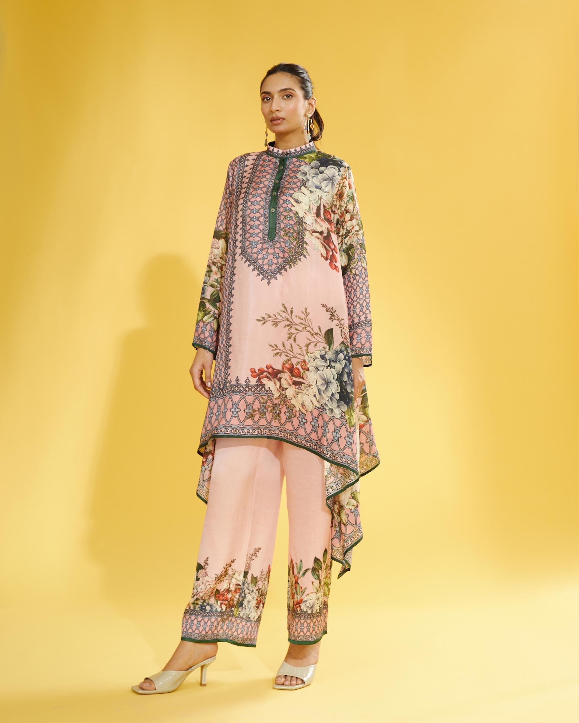 A Notting Hill Summer : Navya - Blush