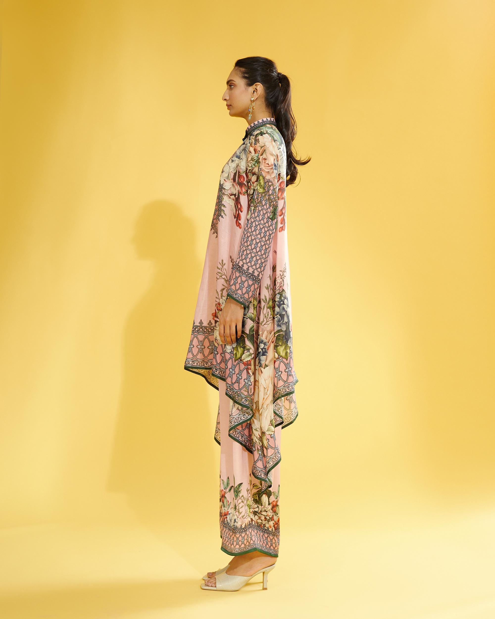 A Notting Hill Summer : Navya - Blush