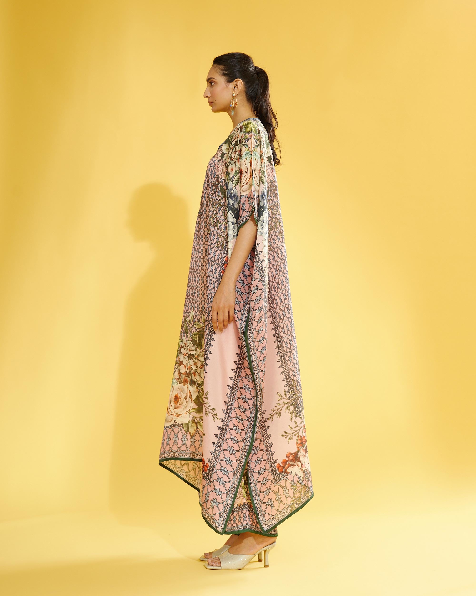 A Notting Hill Summer : Kaliza - Blush