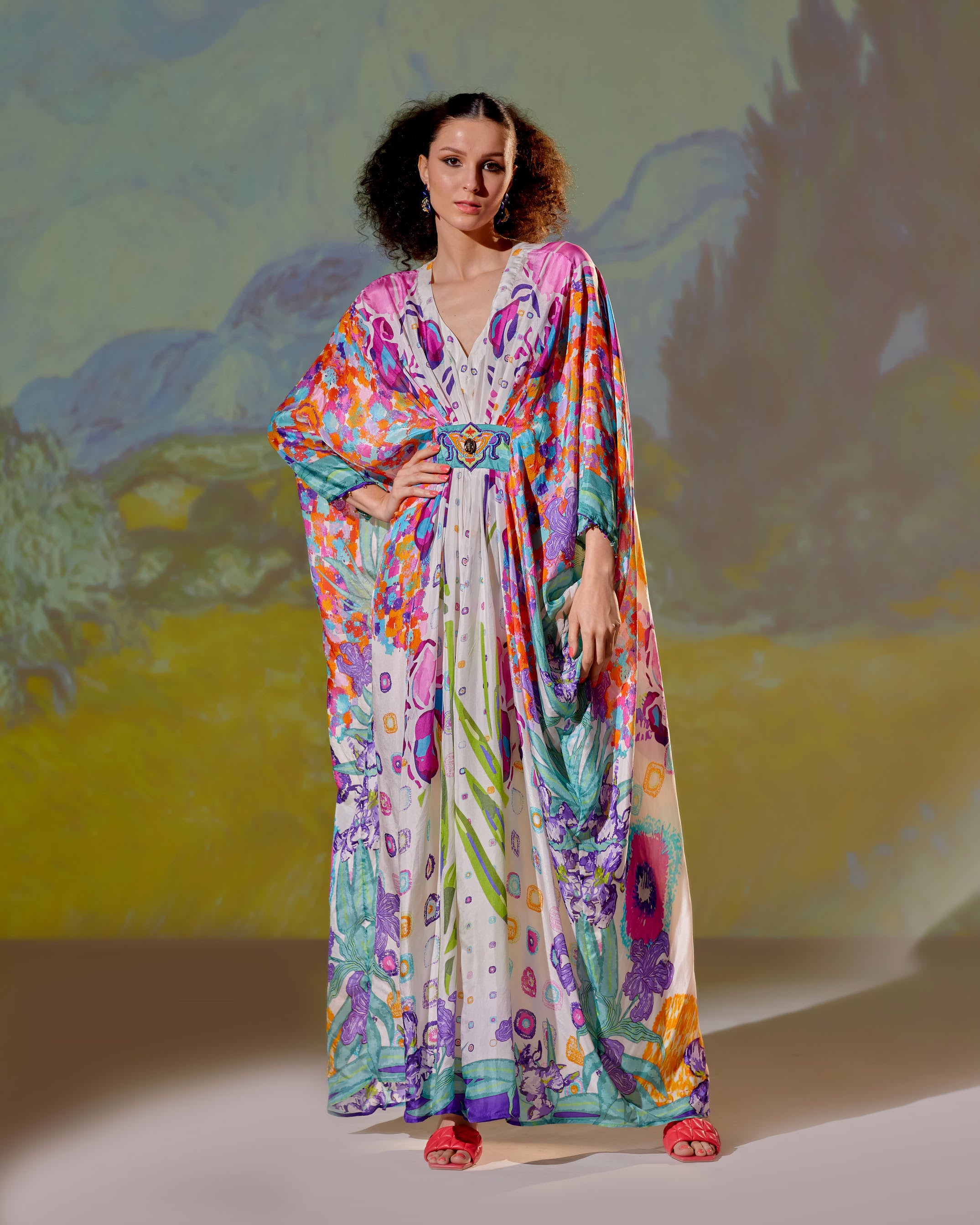 Loving Vincent Iris : Imama - White