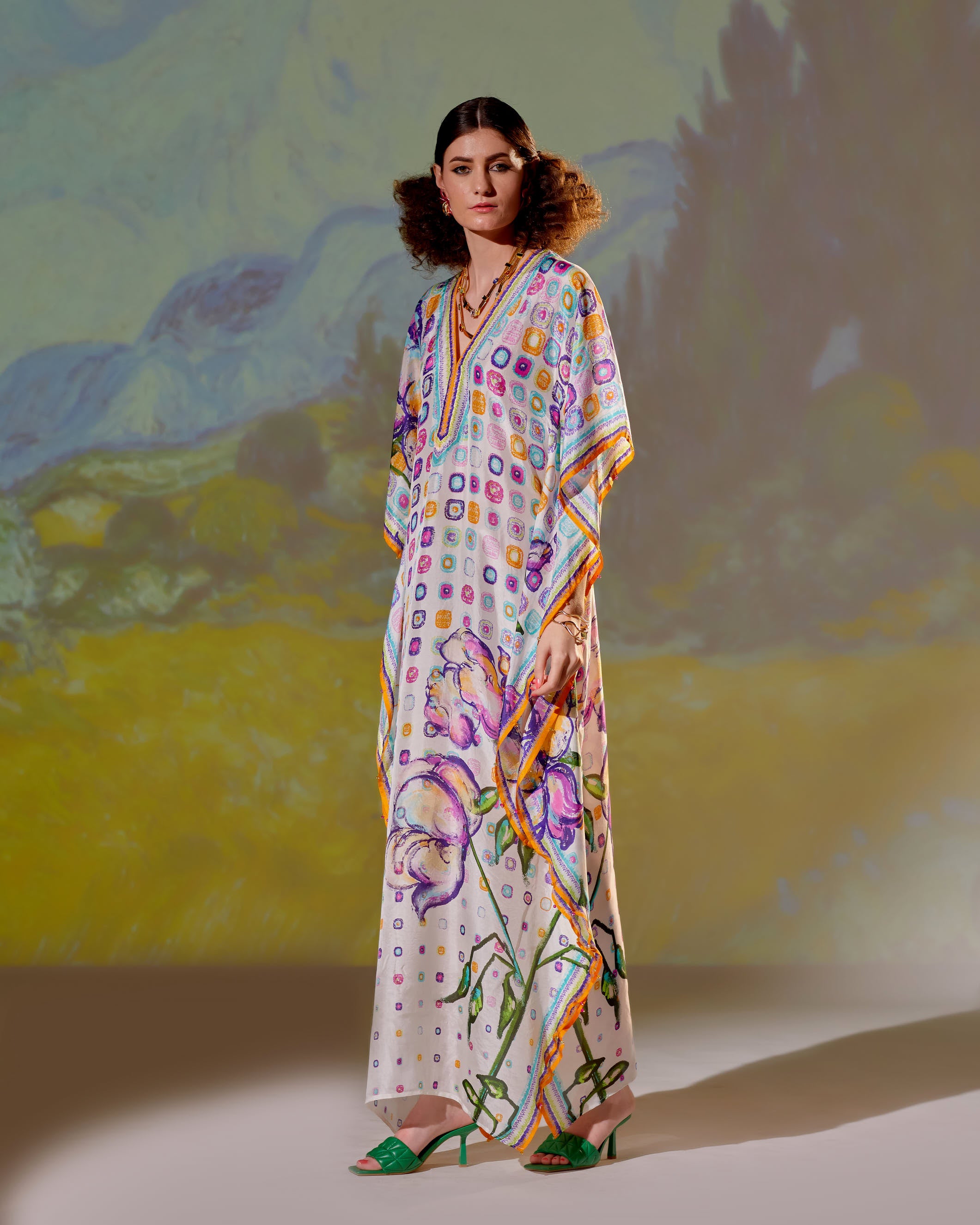 Loving Vincent Rosa : Elenor - White
