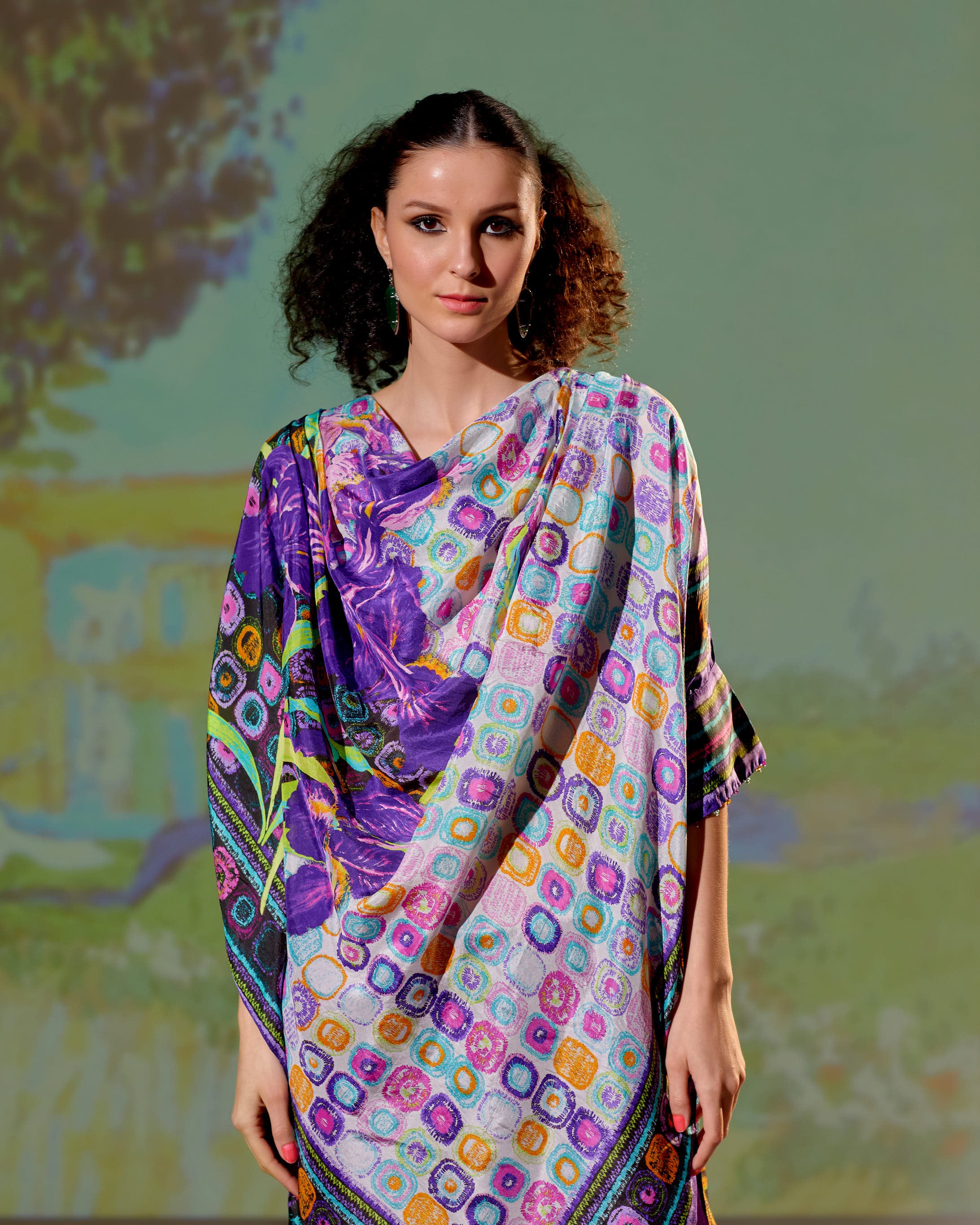 Loving Vincent Iris : Montijo - Ivory/Black