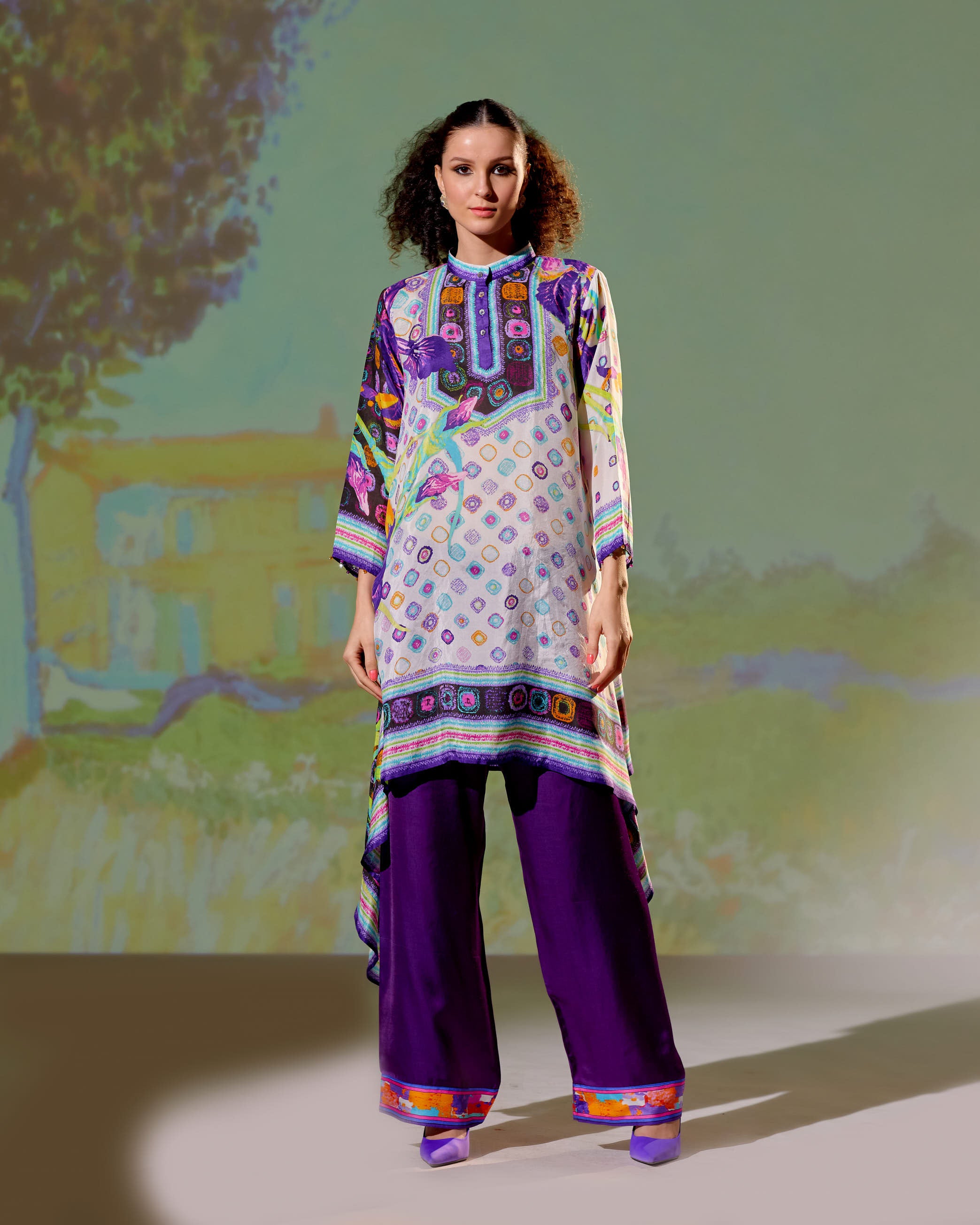 Loving Vincent Iris : Navya - White