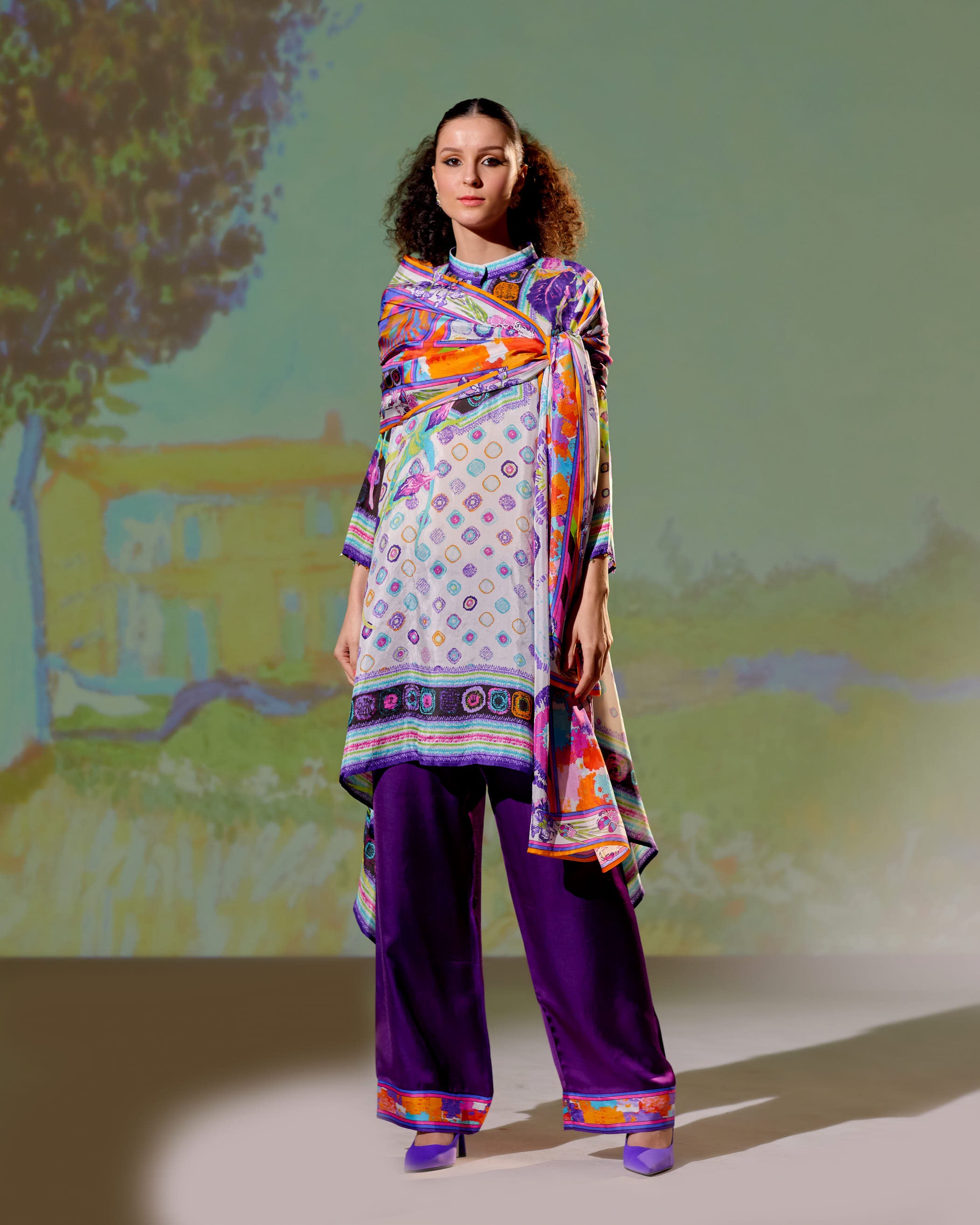Loving Vincent Iris : Navya - White