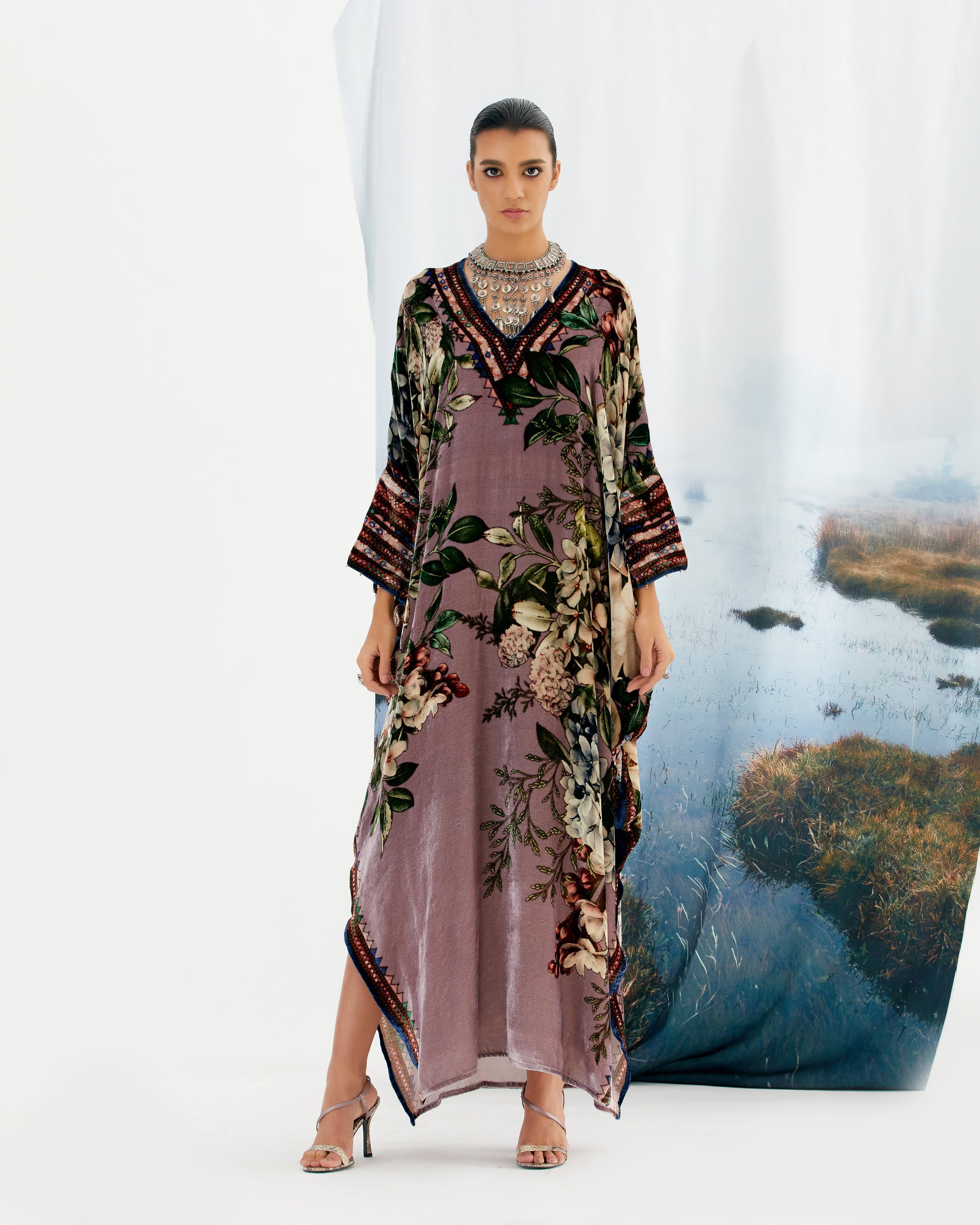 Notting Hill : Kainat - Lavender