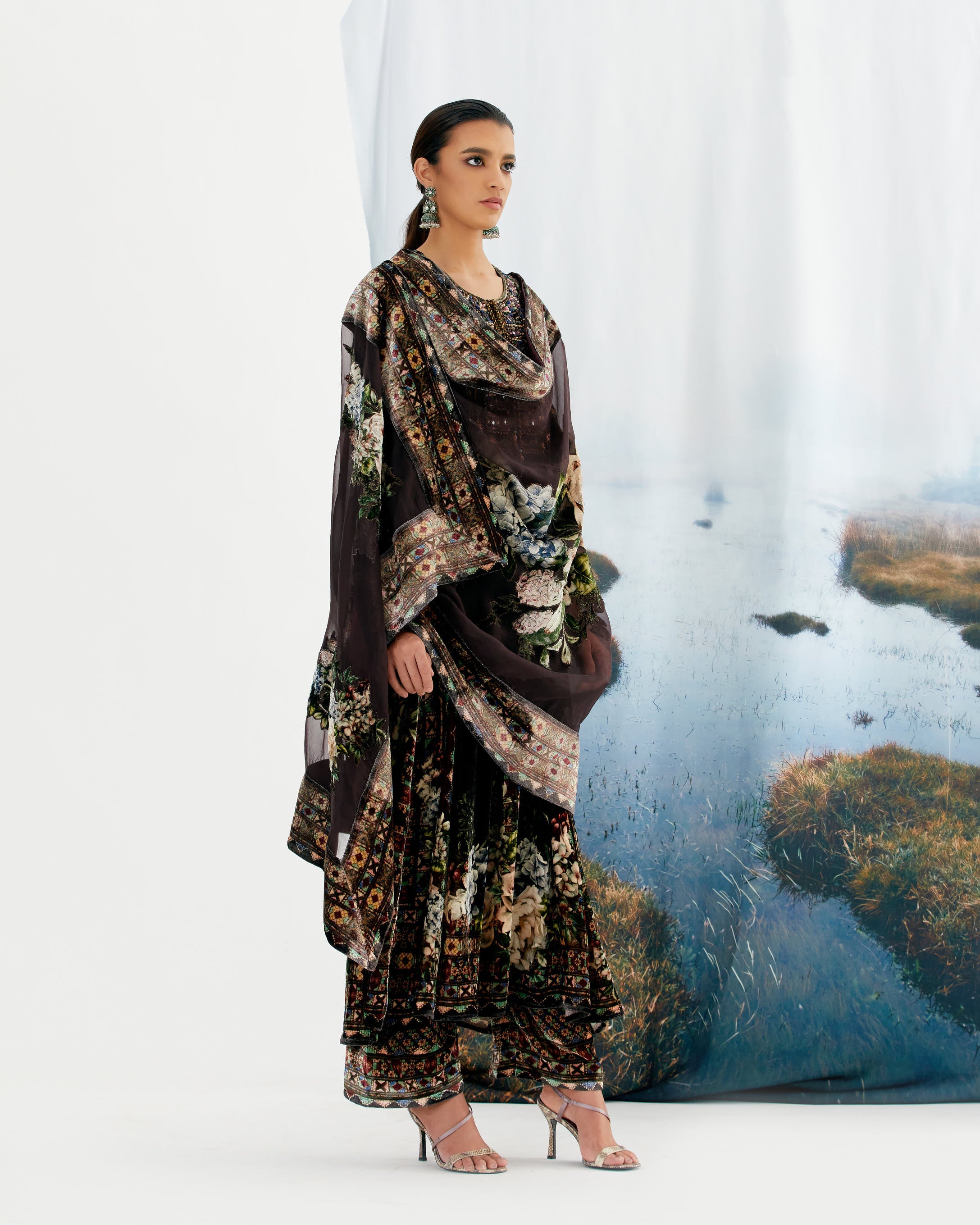 Notting Hill : Anisha - Black