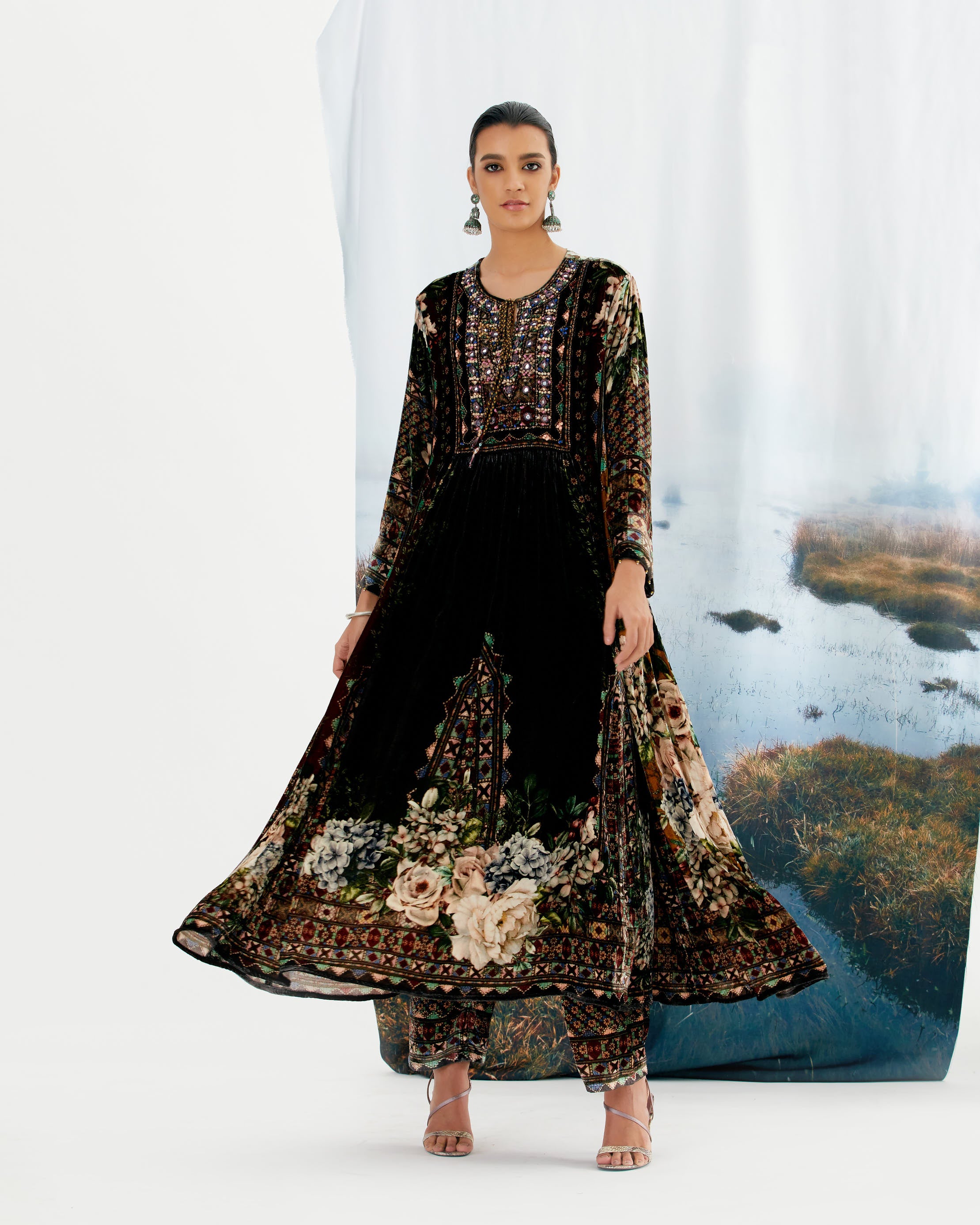 Notting Hill : Anisha - Black