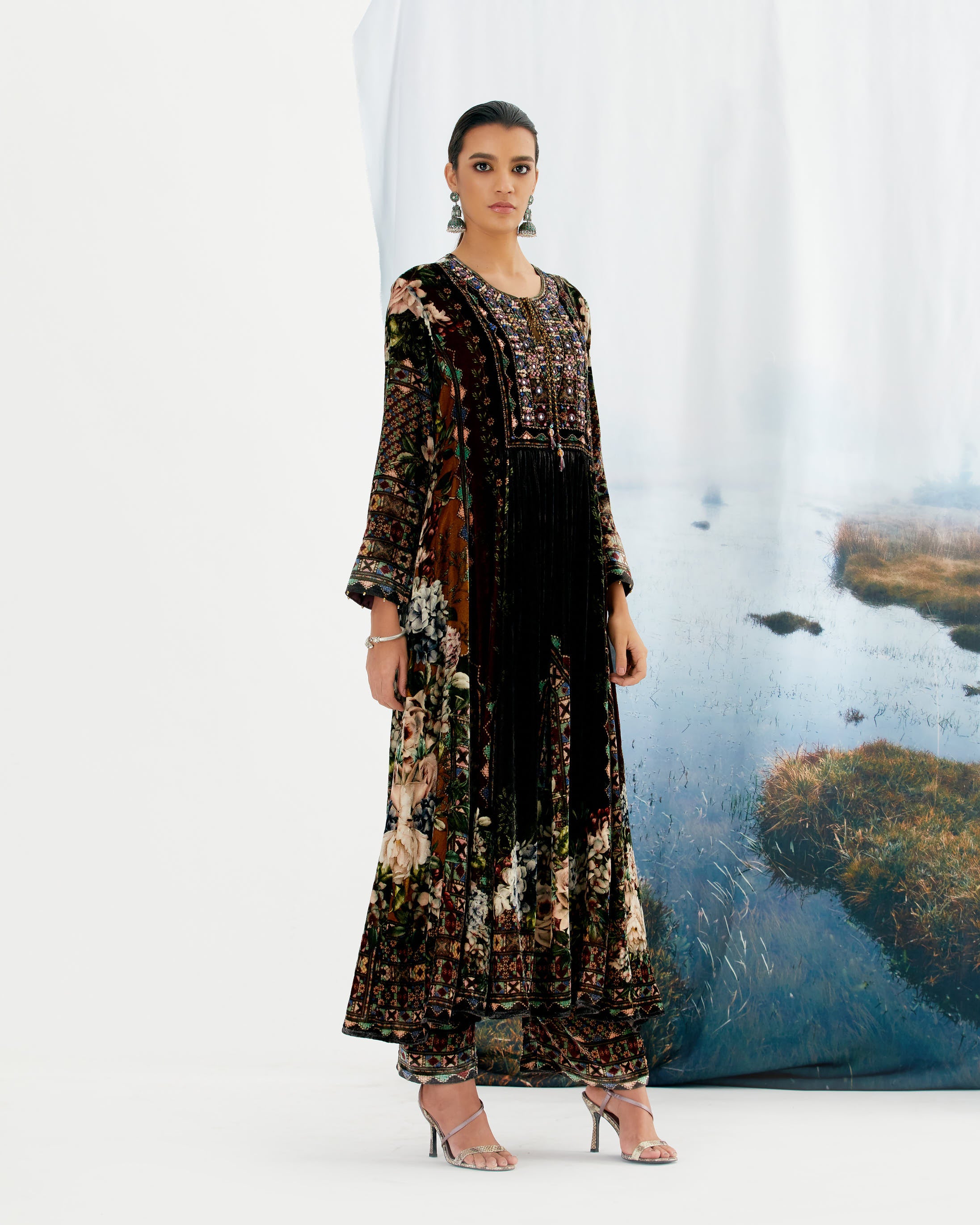 Notting Hill : Anisha - Black
