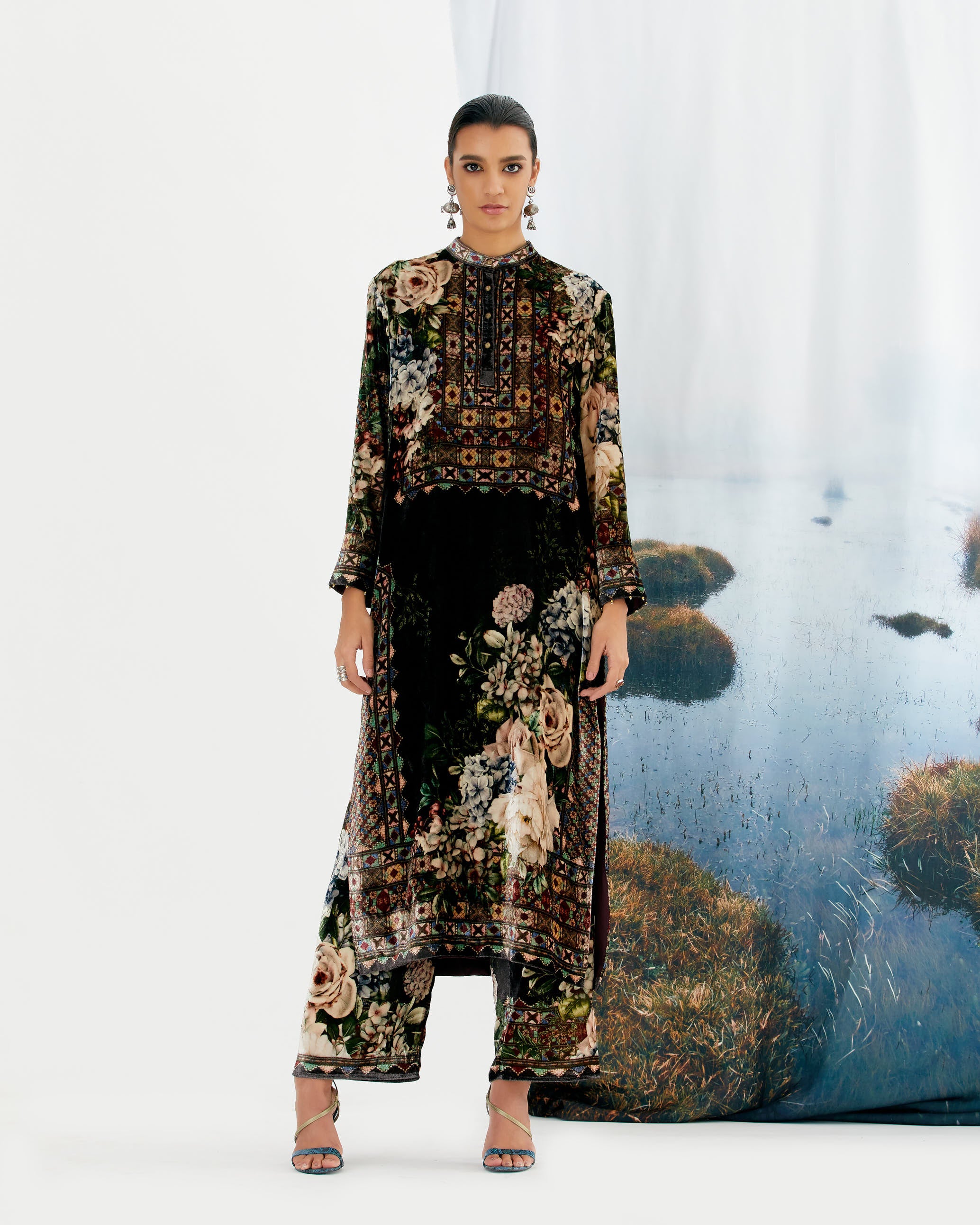 Notting Hill : Champa - Black