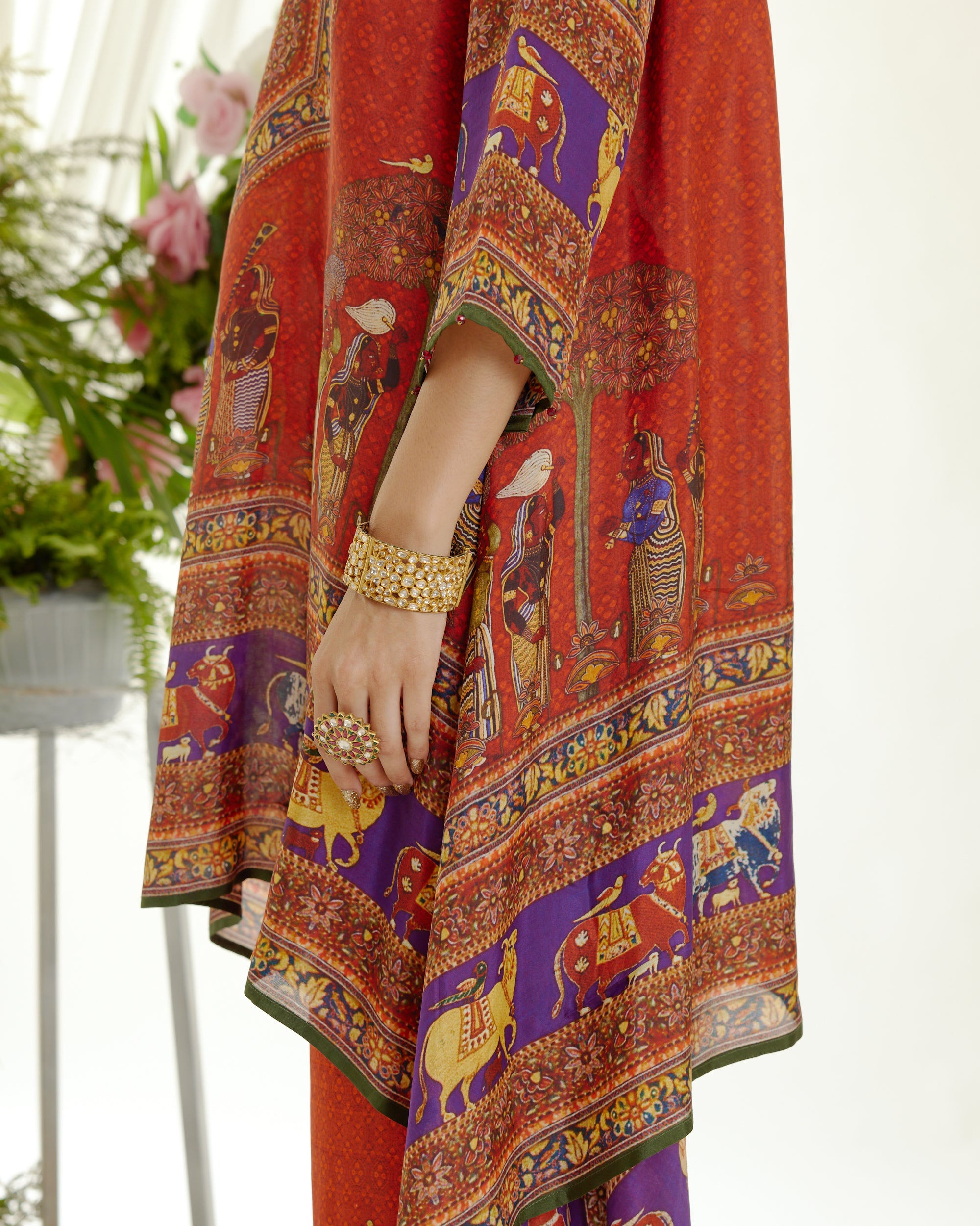 Vrindavan : Navya - Red