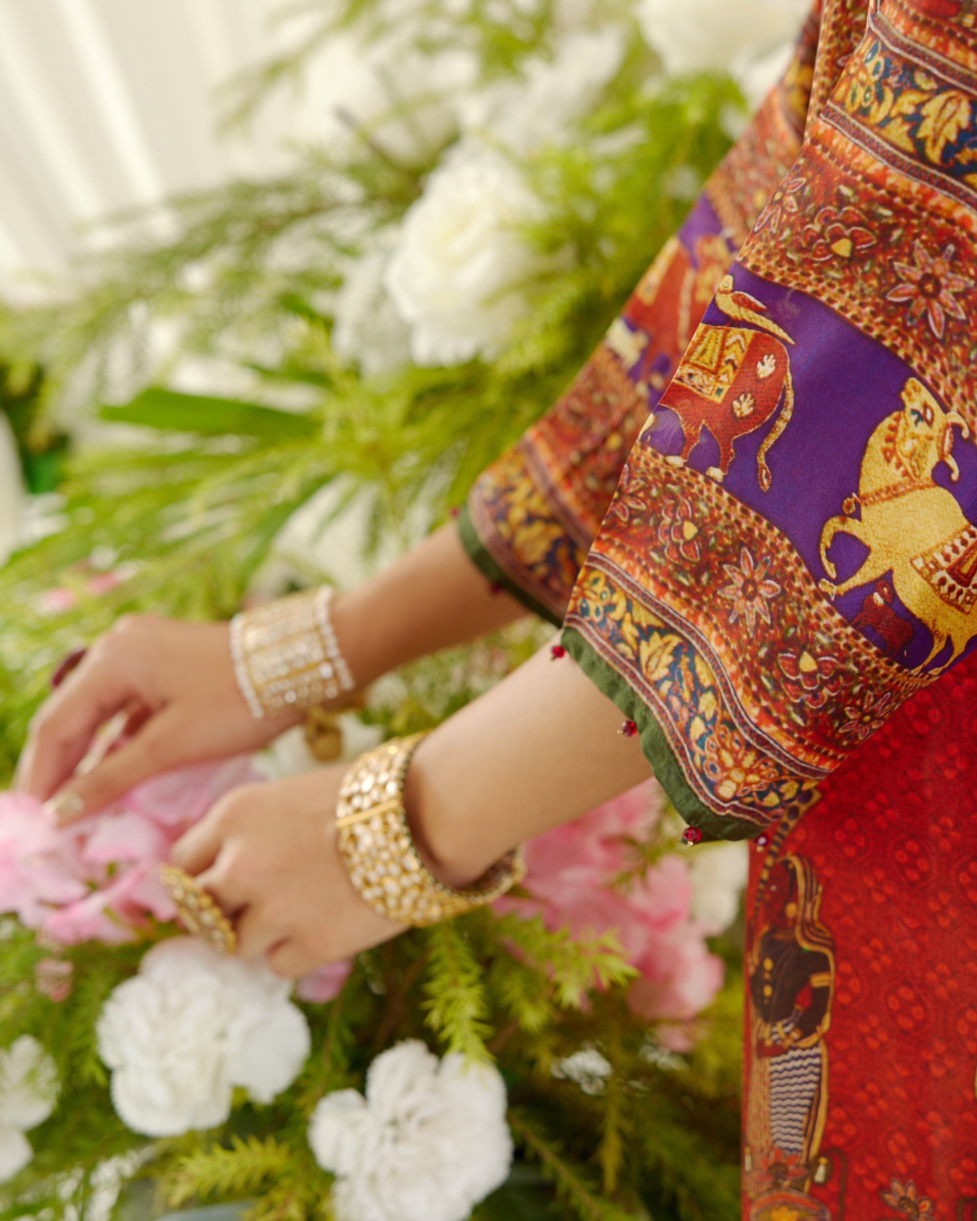 Vrindavan : Navya - Red