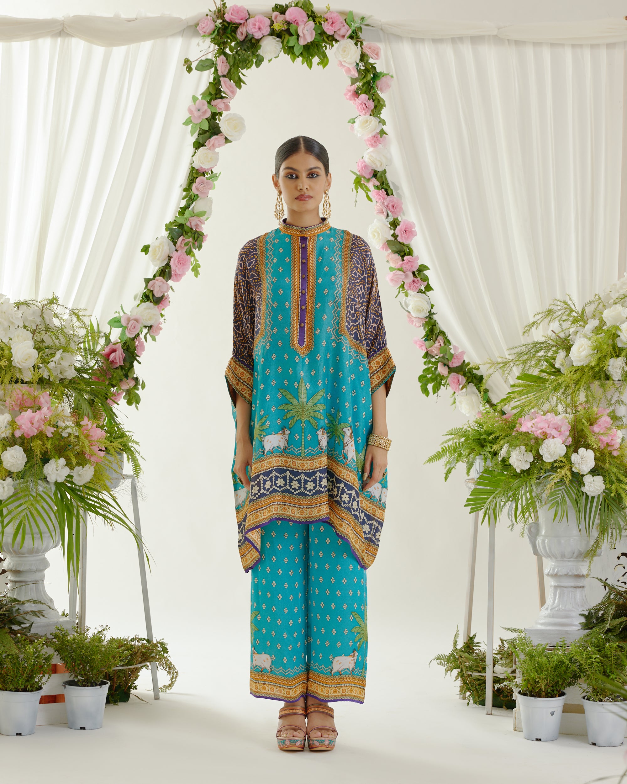 Vrindavan : Chanel 36" - Turquoise
